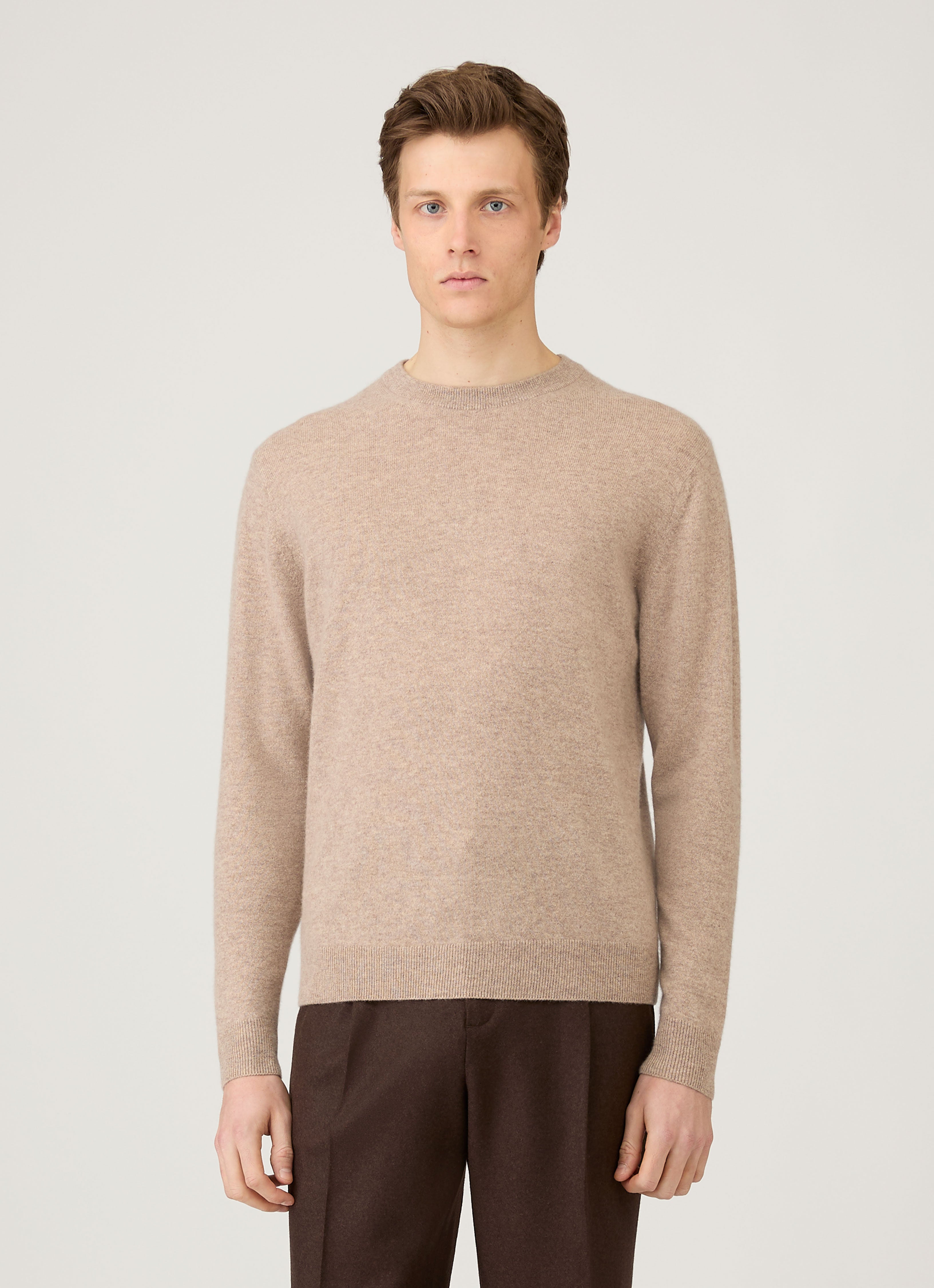 Men's Cashmere Crew Neck Jumper in Oatmeal Melange | Sunspel
