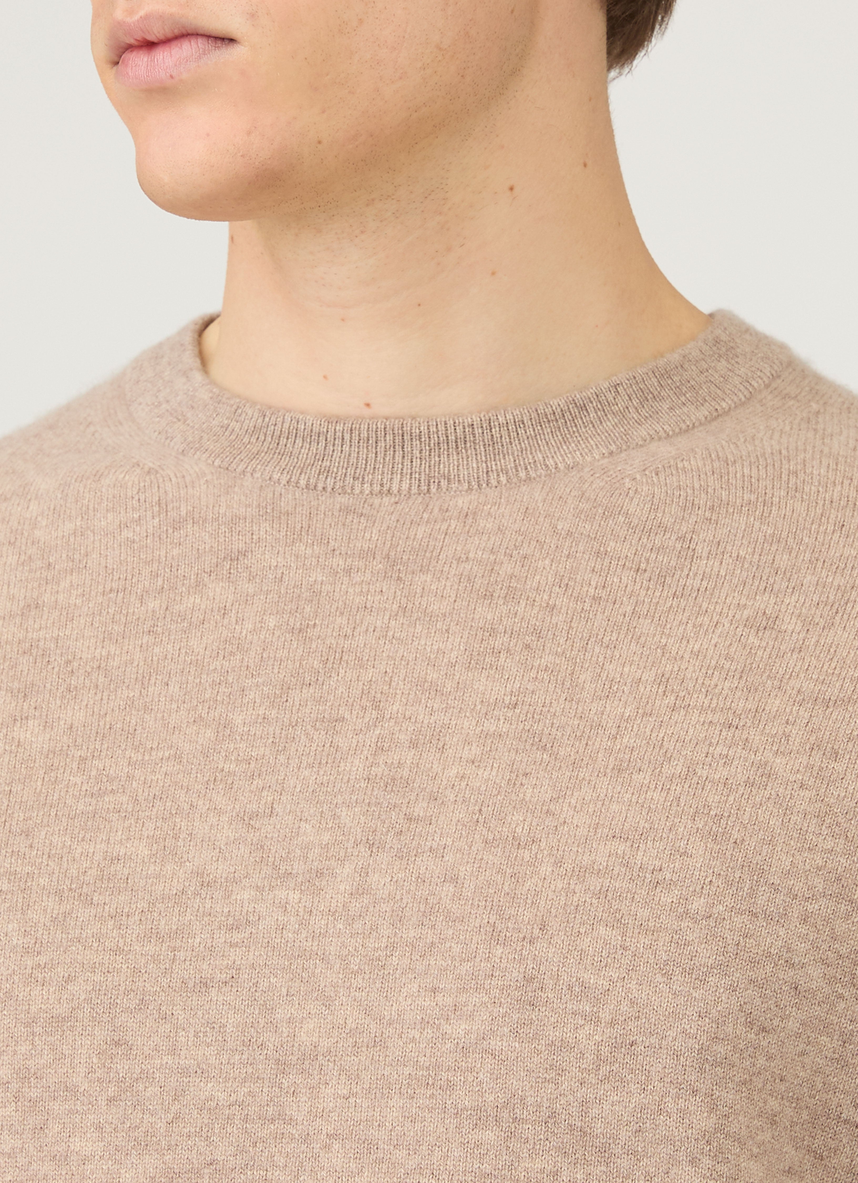 Men's Cashmere Crew Neck Jumper in Oatmeal Melange | Sunspel