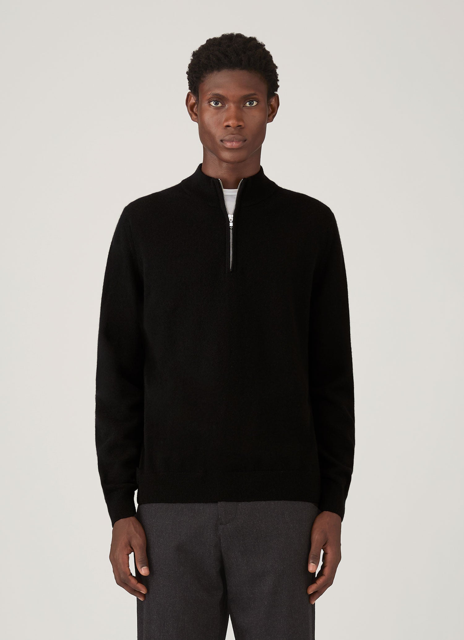 Men's Cashmere Half Zip Jumper in Black | Sunspel