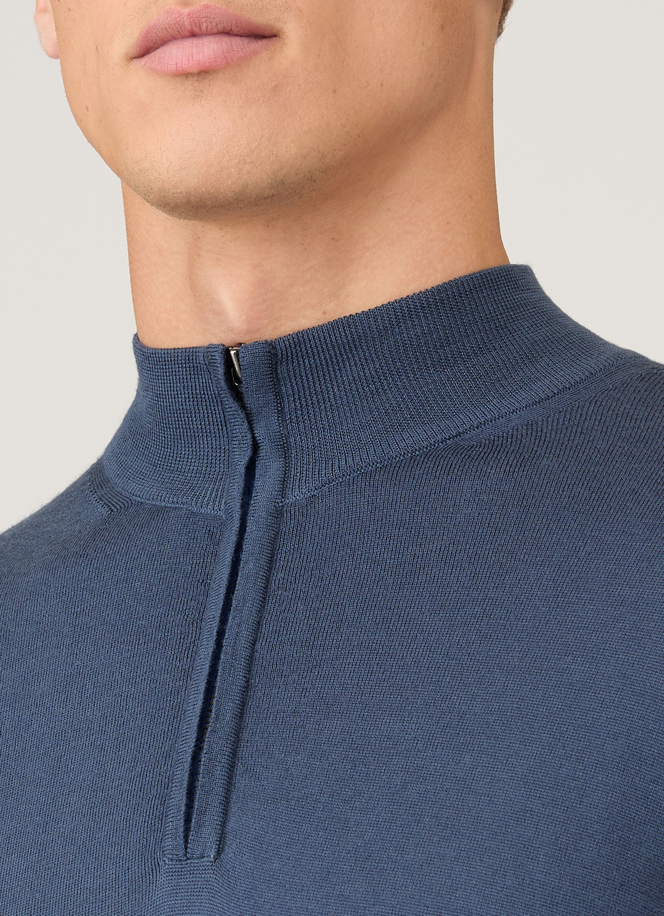 Men's Extra-Fine Merino Half Zip Jumper in Slate Blue