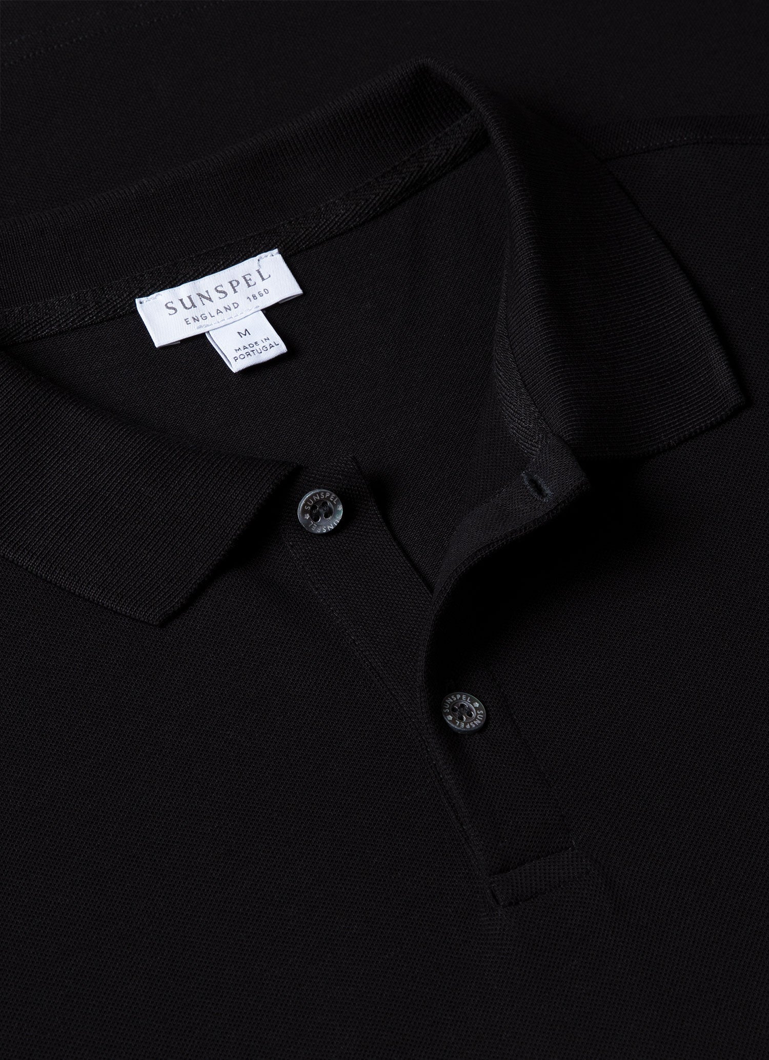 Men's Piqué Polo Shirt in Black | Sunspel