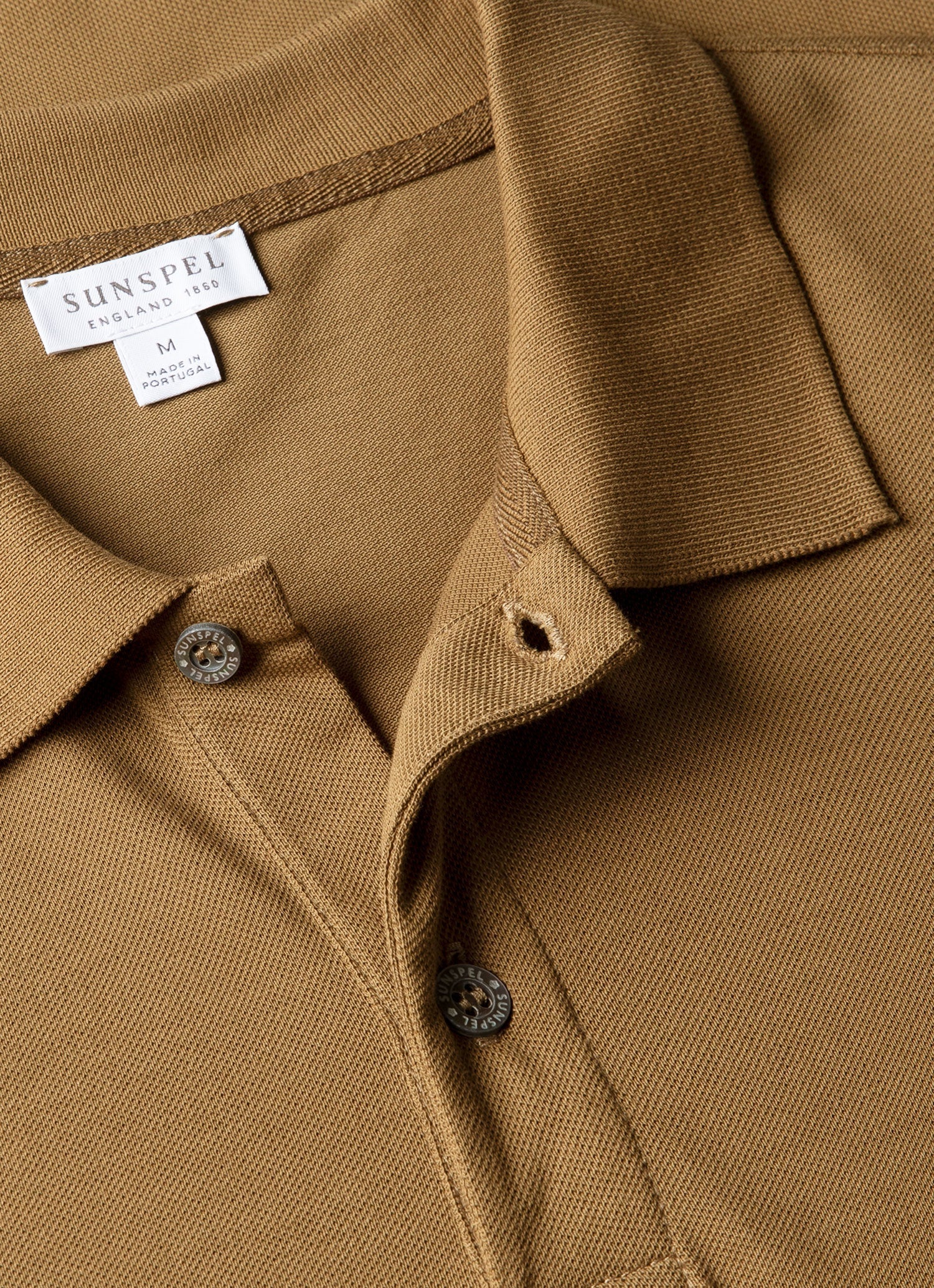 Men's Piqué Polo Shirt in Walnut | Sunspel
