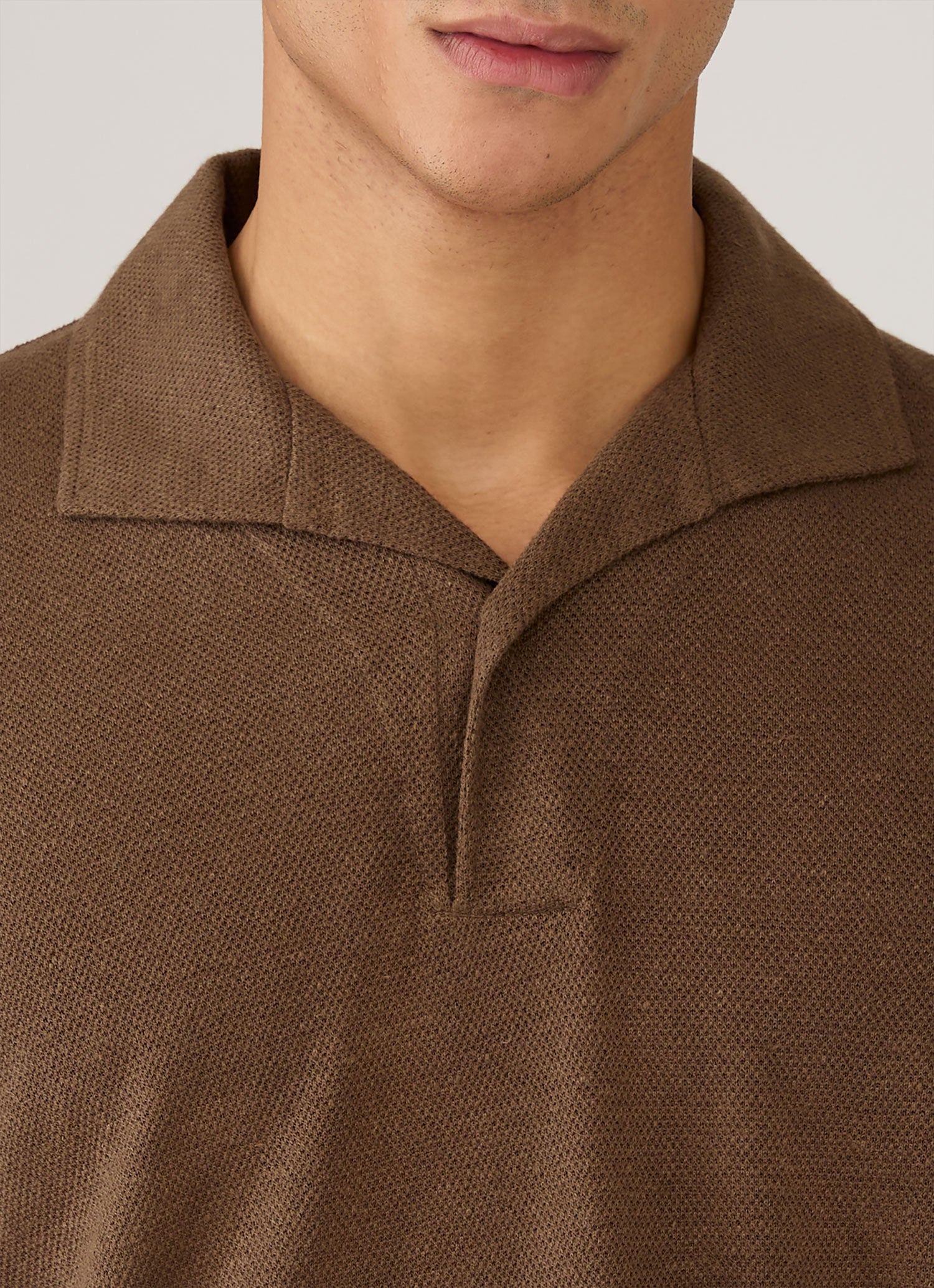 Men's Linen Piqué Polo Shirt in Dark Walnut | Sunspel
