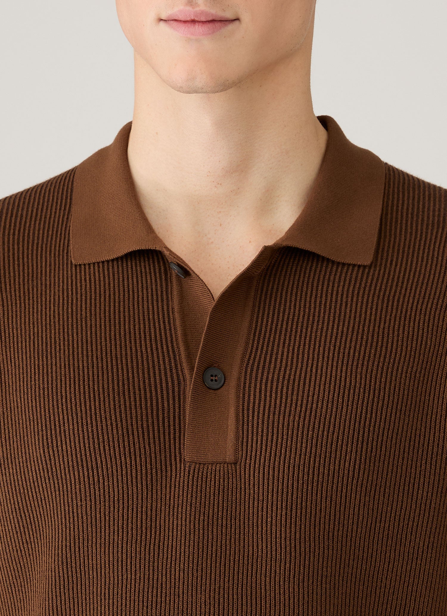Men's Contrast Rib Polo Shirt in Bronze | Sunspel
