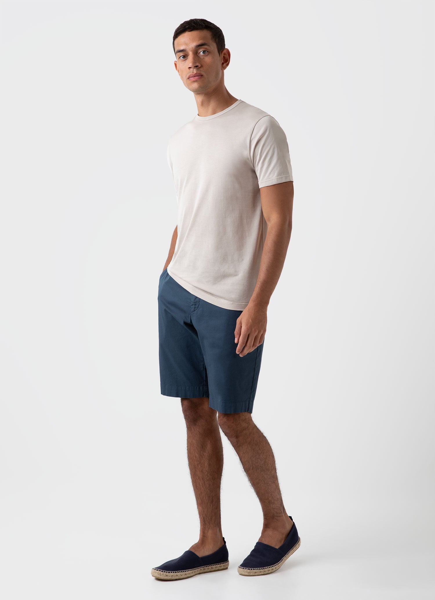 Men's Stretch Cotton Twill Chino Shorts in Shale Blue