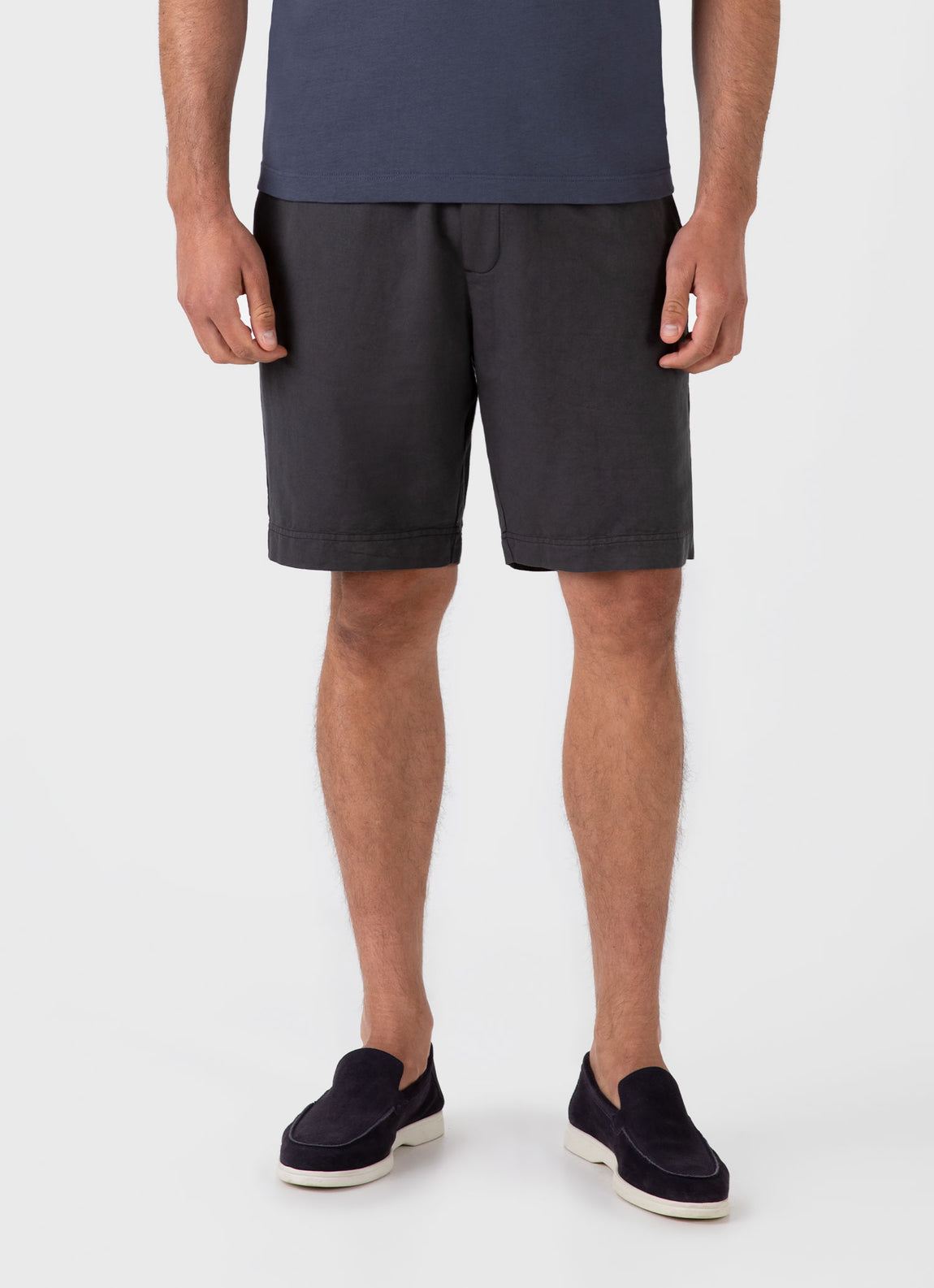 Men's Cotton Linen Drawstring Short in Charcoal