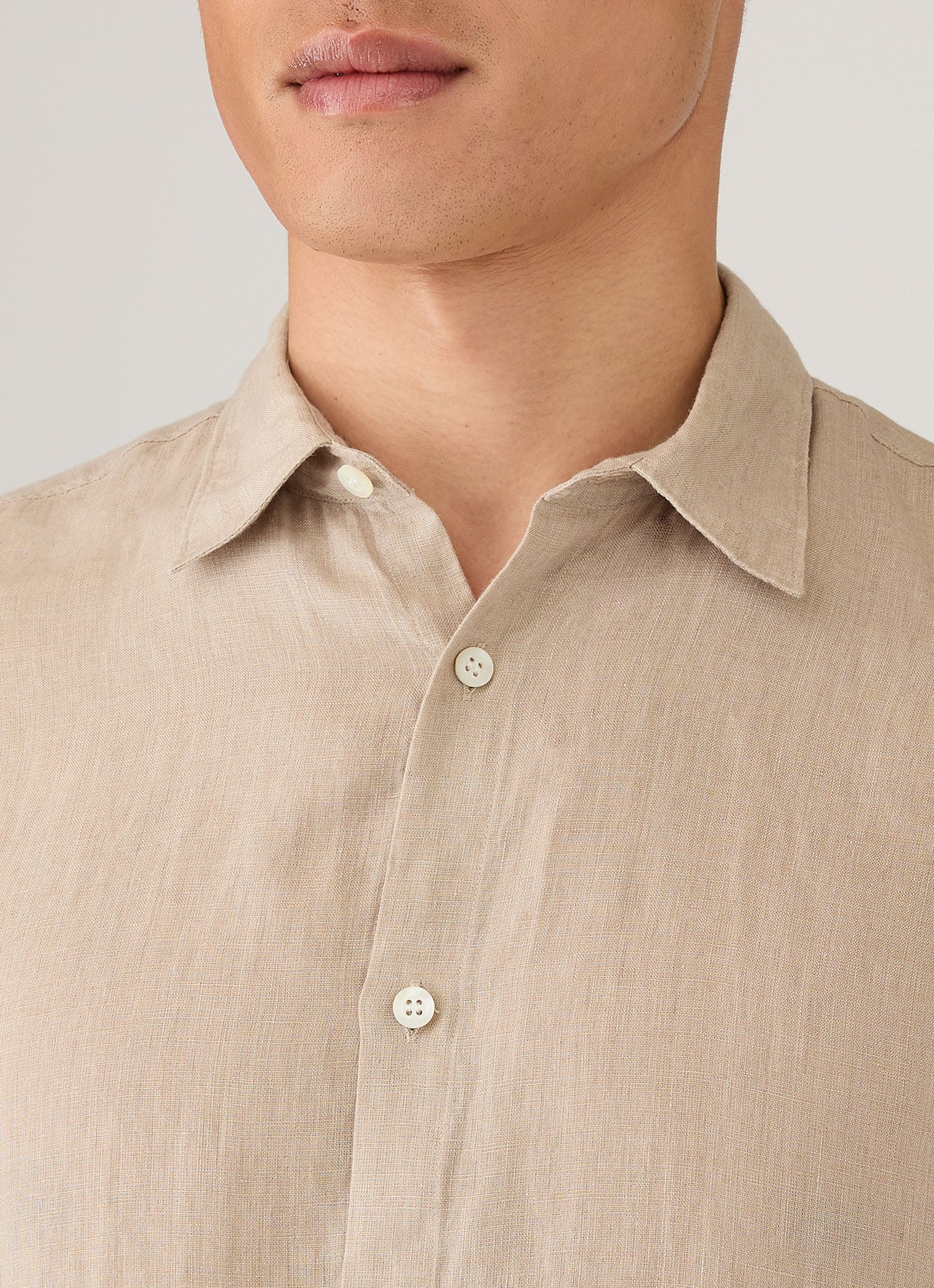 Men's Linen Shirt in Hazelwood | Sunspel
