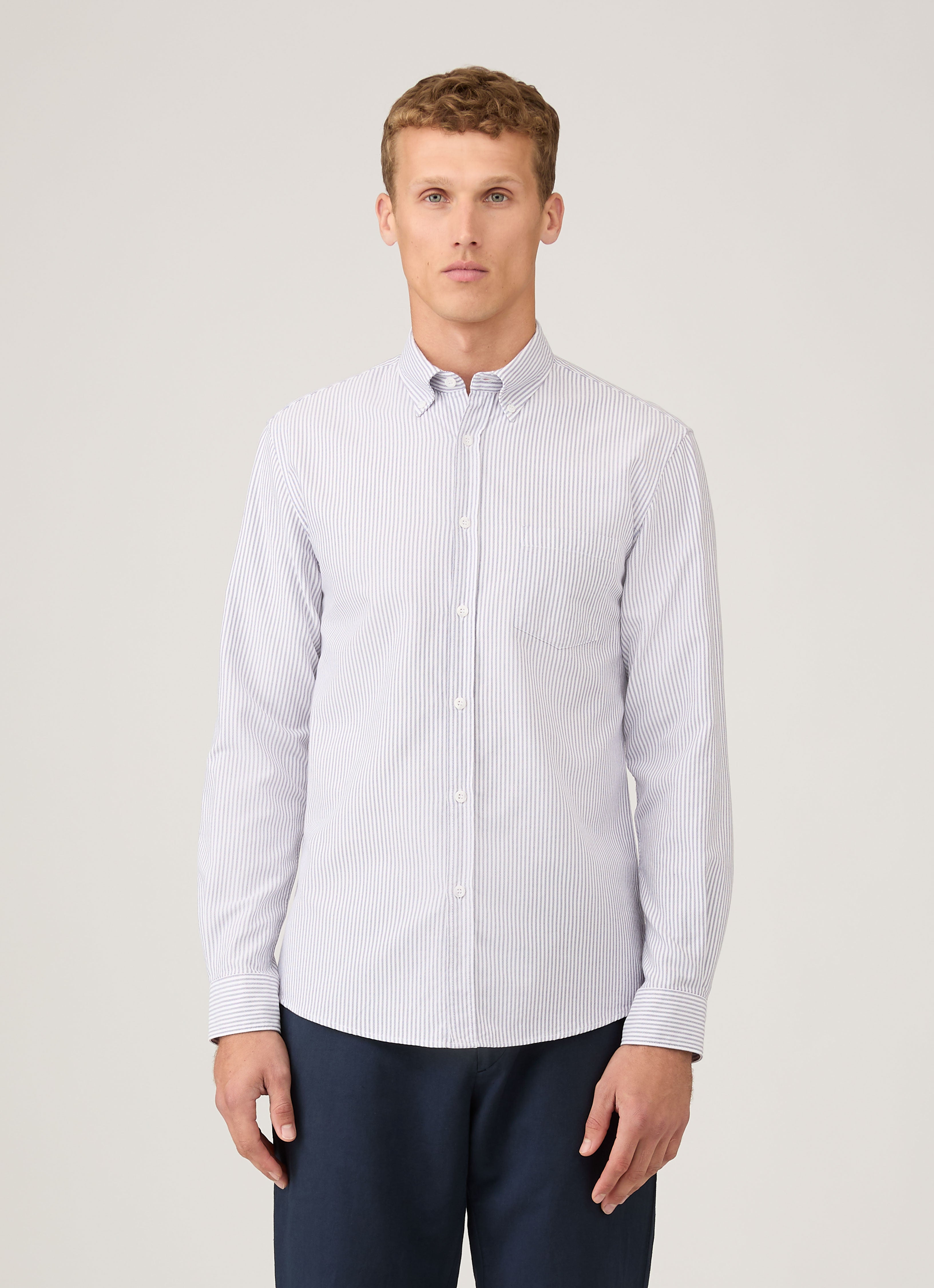Men's Button Down Oxford Shirt in White/Navy | Sunspel