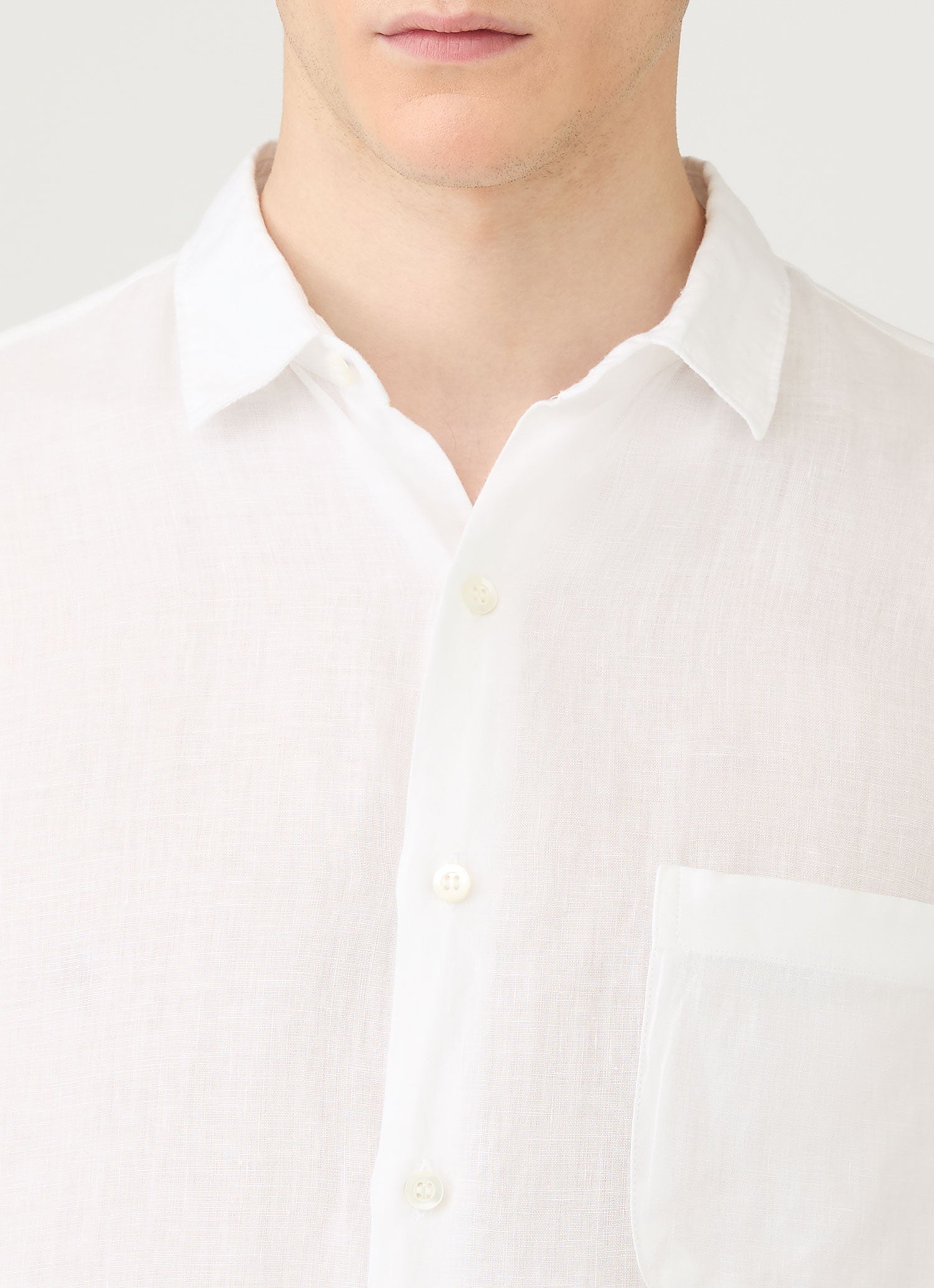 Men's Short Sleeve Linen Shirt in White | Sunspel