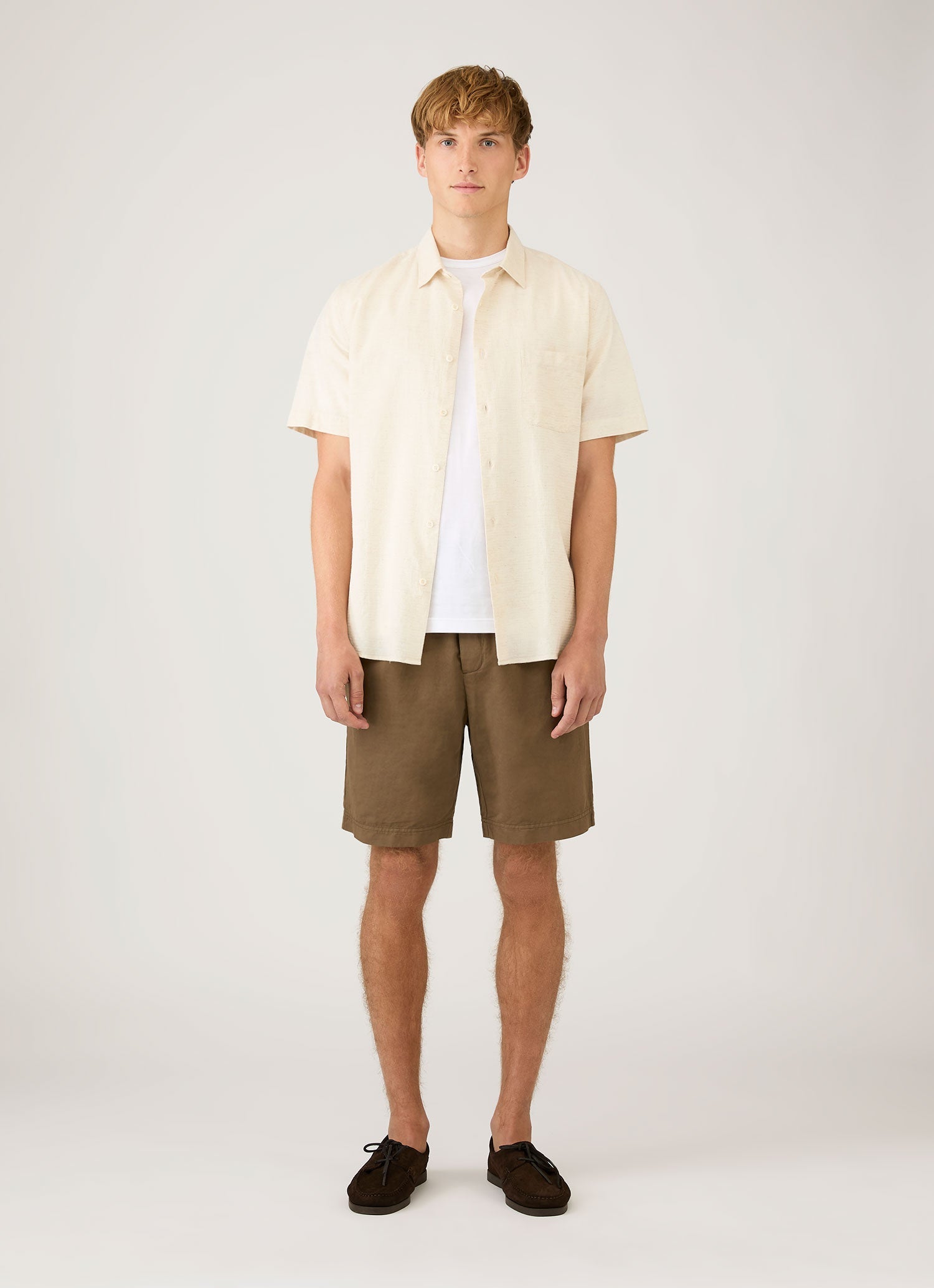 Men's Short Sleeve Cotton Linen Shirt in Ecru | Sunspel