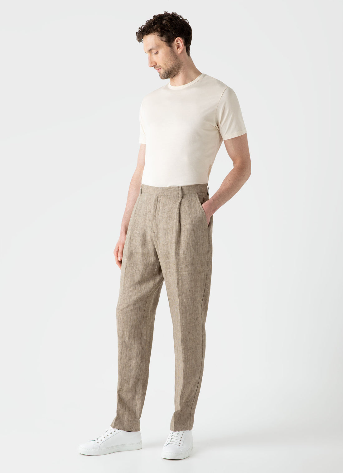 Men's Pleated Linen Trouser in Light Sand Puppytooth