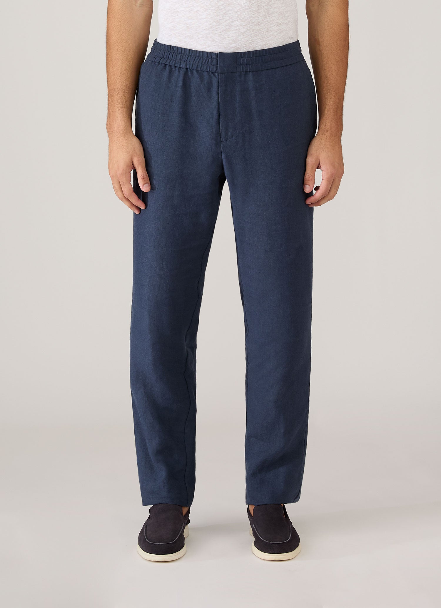Men's Linen Drawstring Trouser in Light Navy | Sunspel