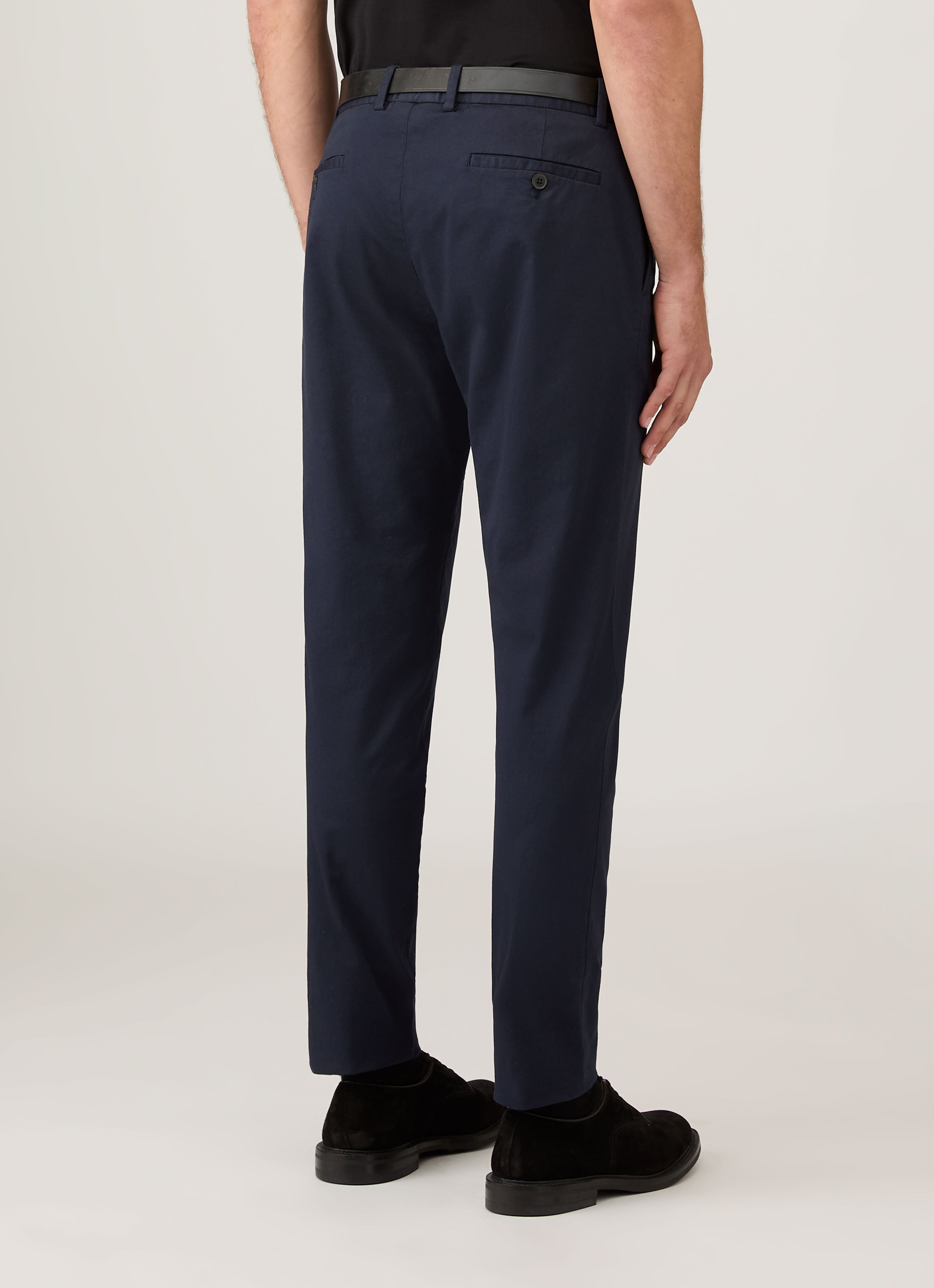 Men's Slim Fit Chino in Navy | Sunspel