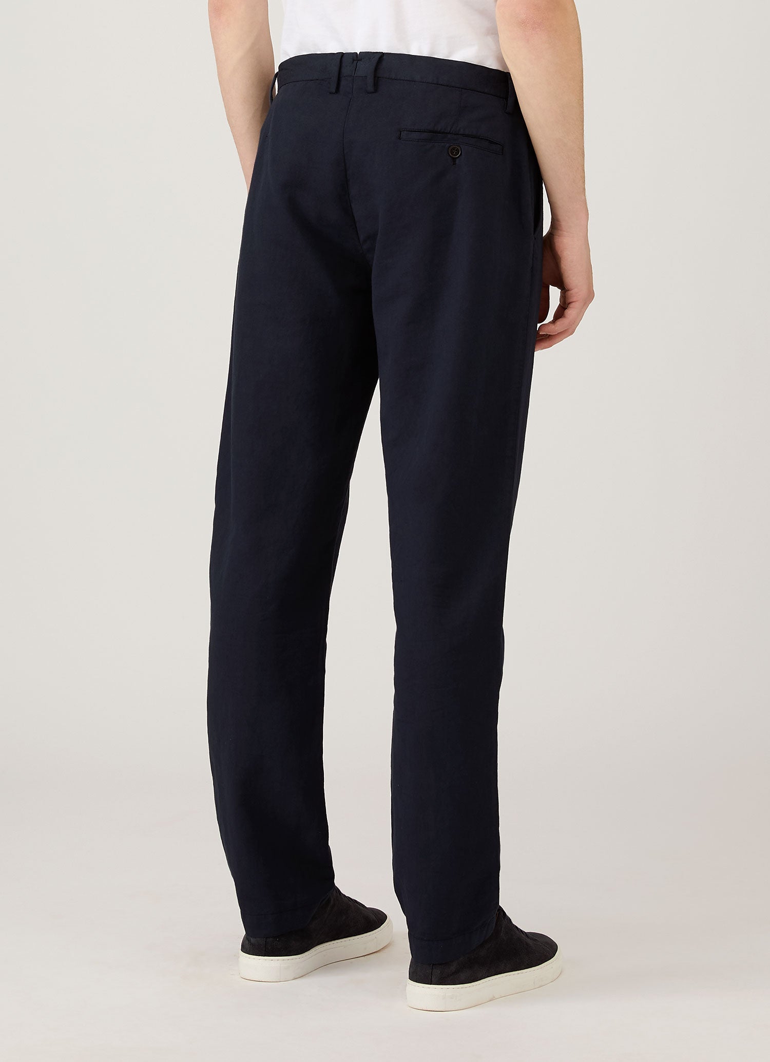 Men's Cotton Linen Trouser in Navy | Sunspel