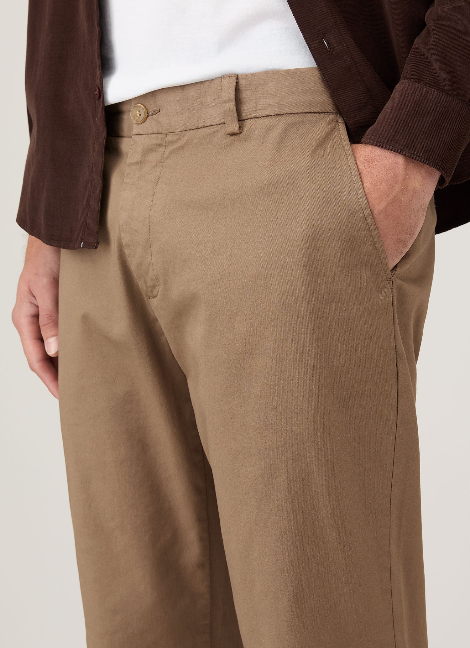 Men's Regular Fit Chino in Dark Stone