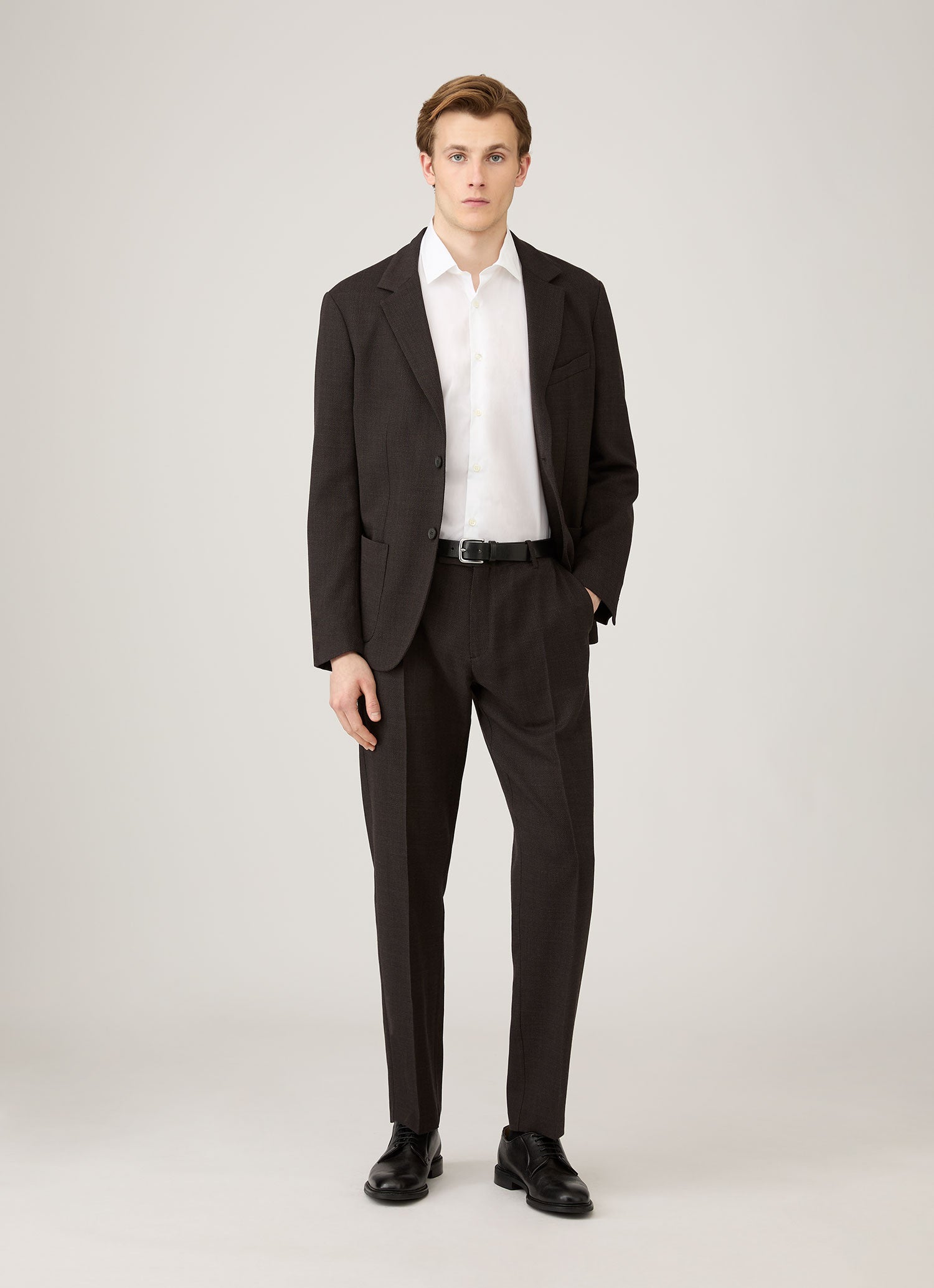 Men's Textured Wool Trouser in Truffle | Sunspel