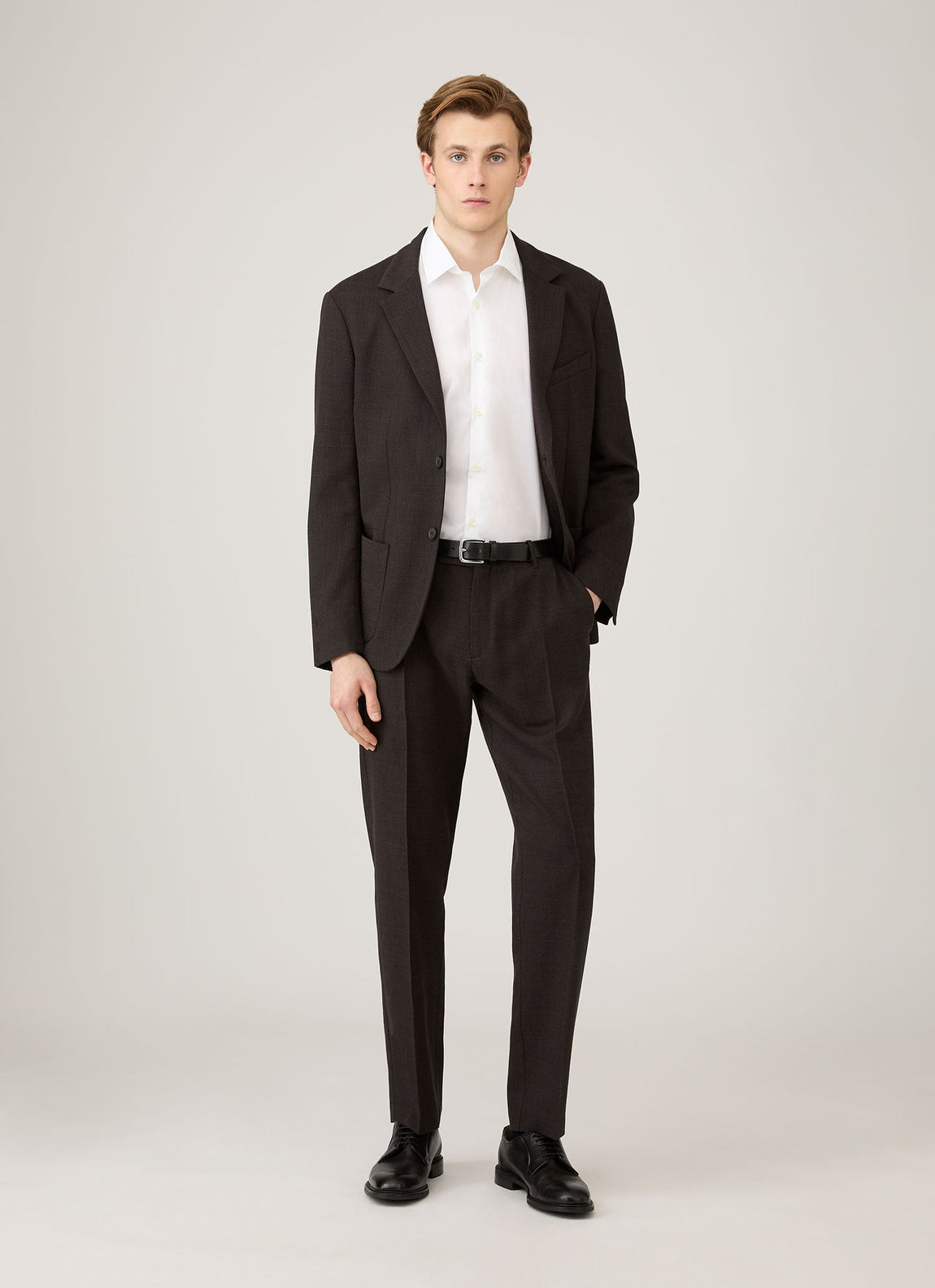 Men's Textured Wool Trouser in Truffle