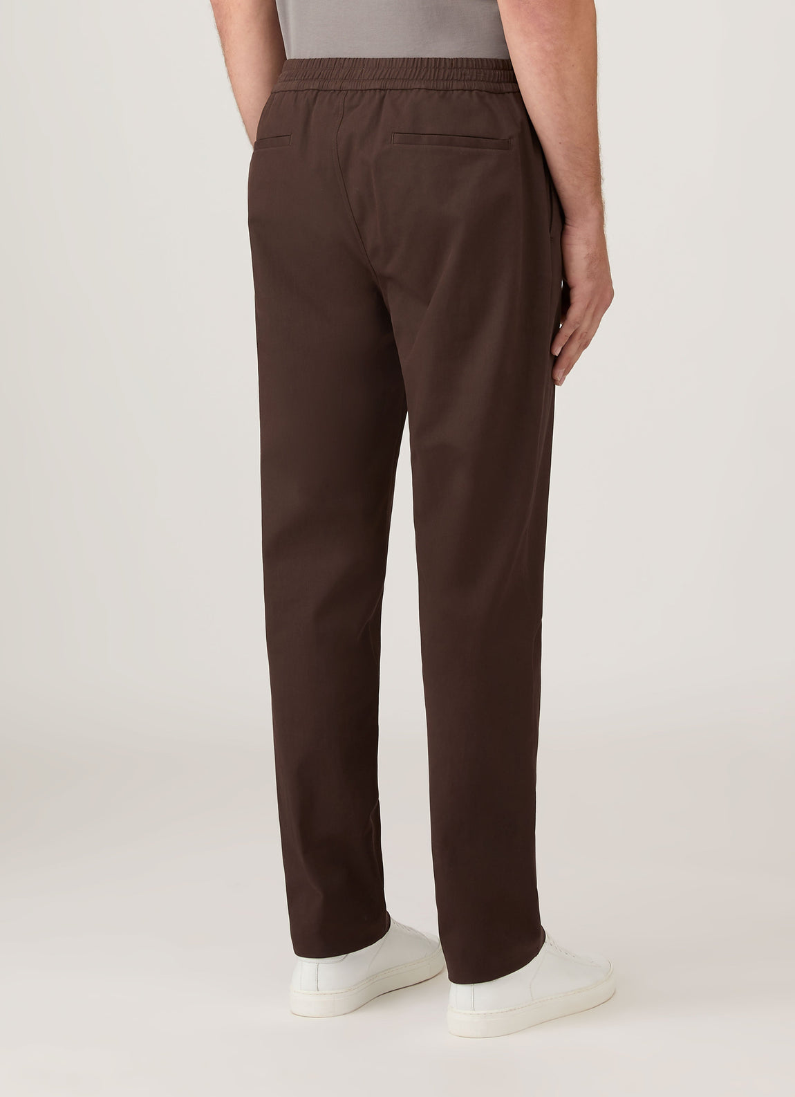 Men's Cotton Cashmere Drawstring Trouser in Truffle