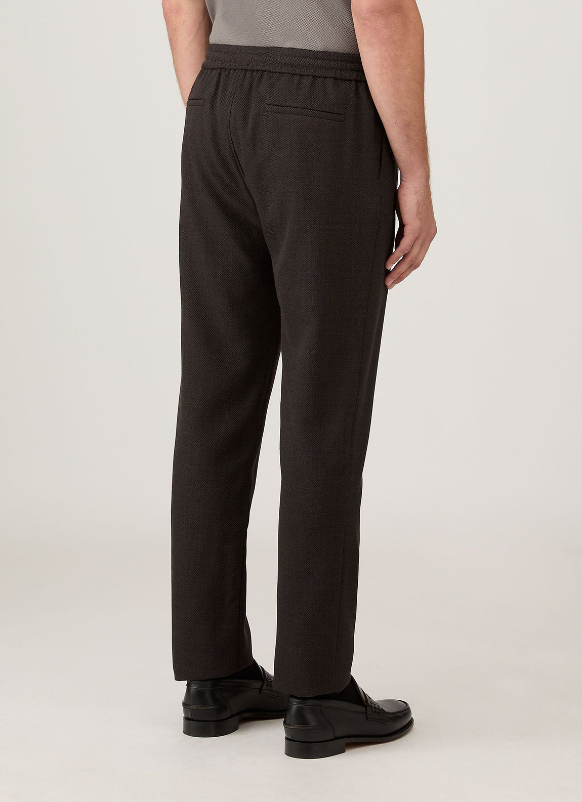 Men's Textured Wool Drawstring Trouser in Truffle