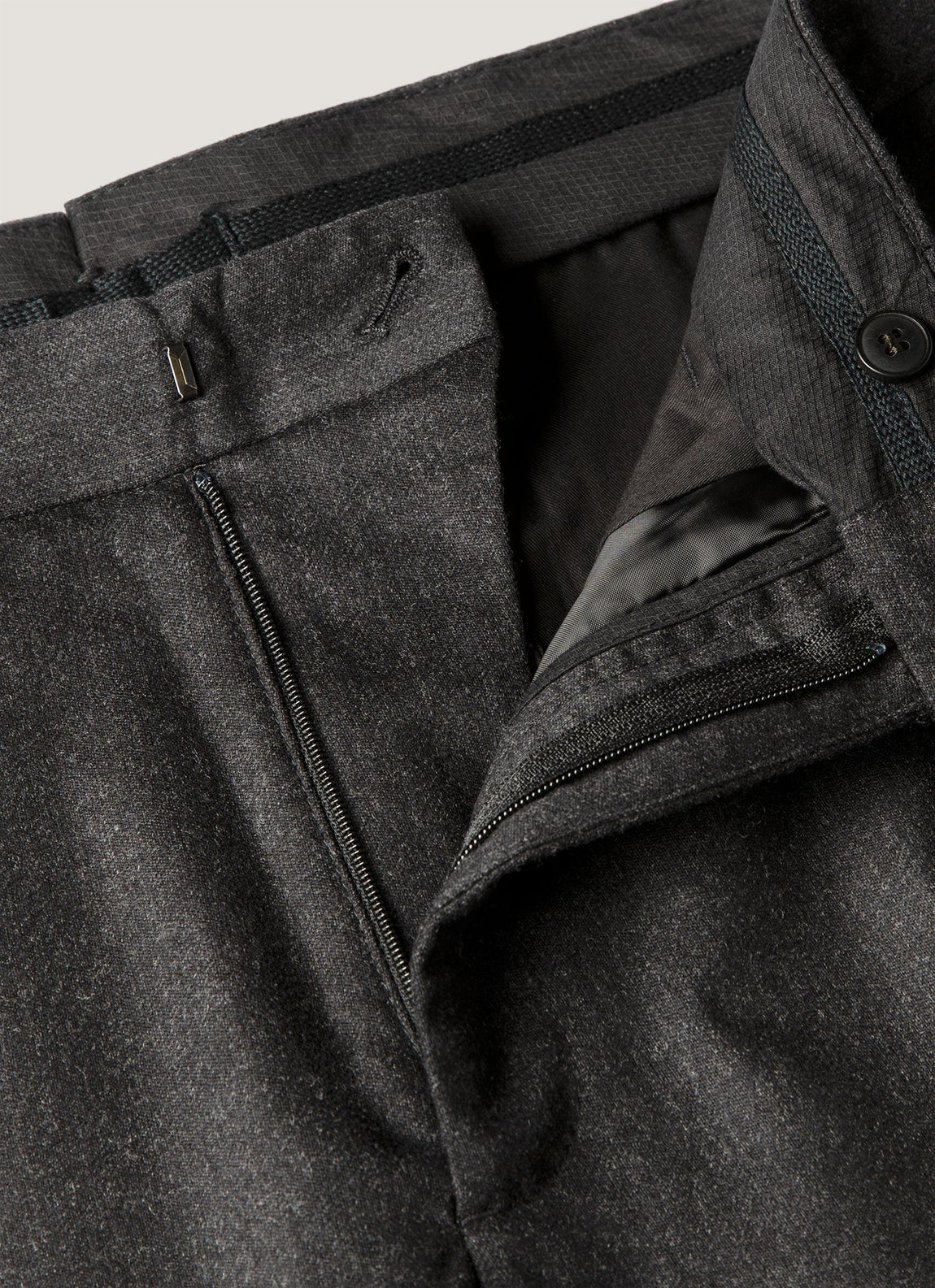 Men's Wool Cashmere Flannel Two-Piece Suit in Charcoal Melange