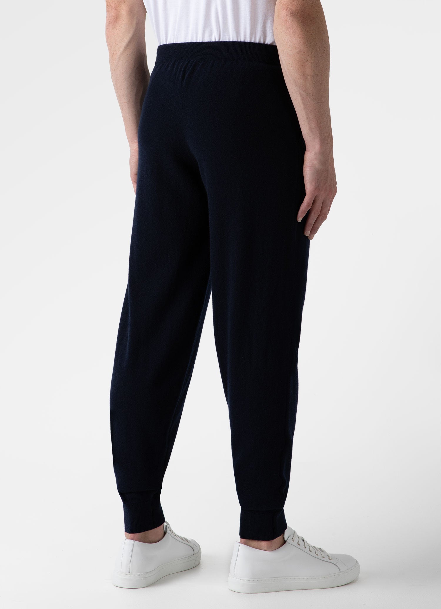 Men s Cashmere Lounge Pant in Navy Sunspel