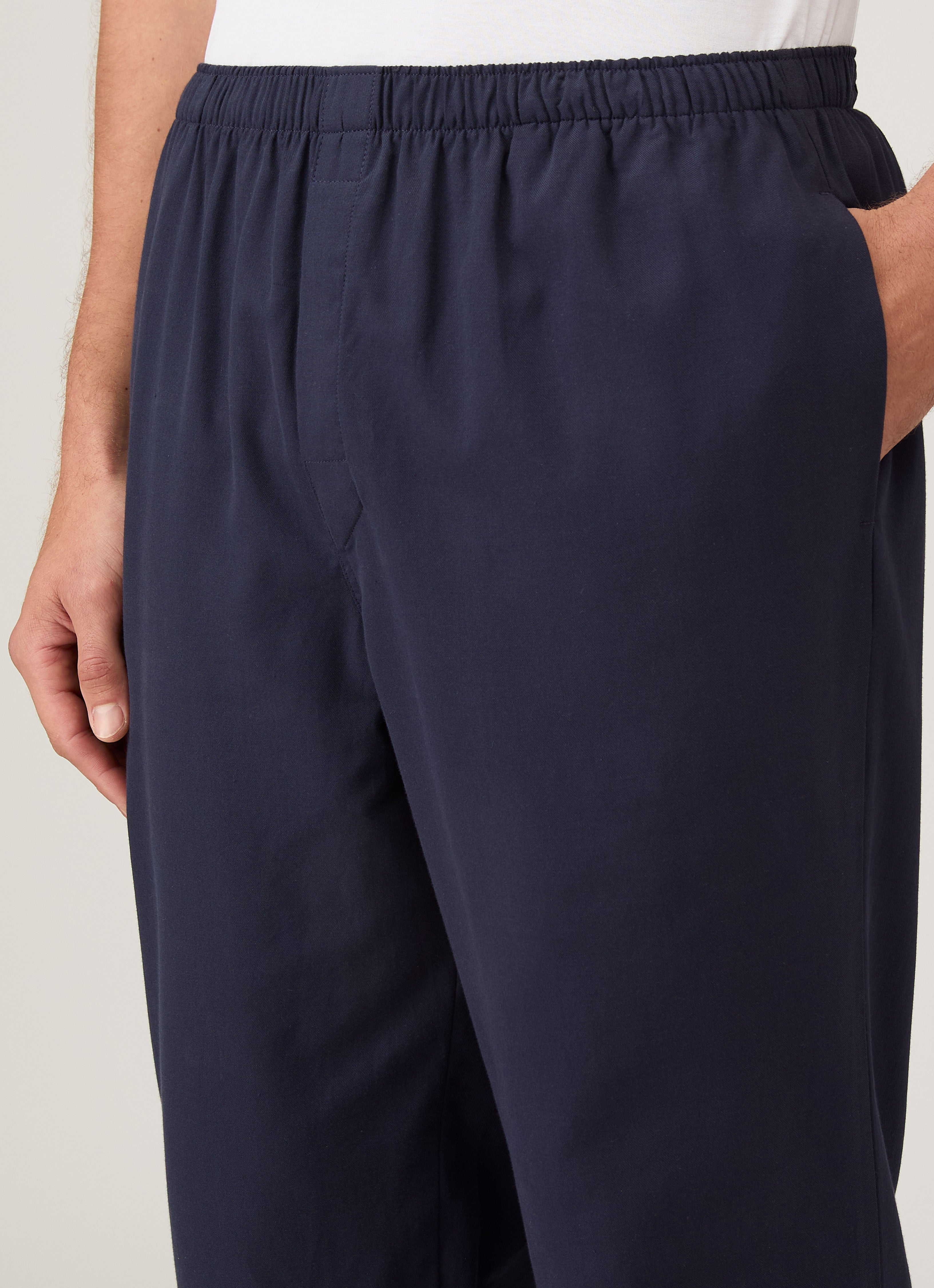 Men's Cotton Flannel Pyjama Trouser in Navy | Sunspel