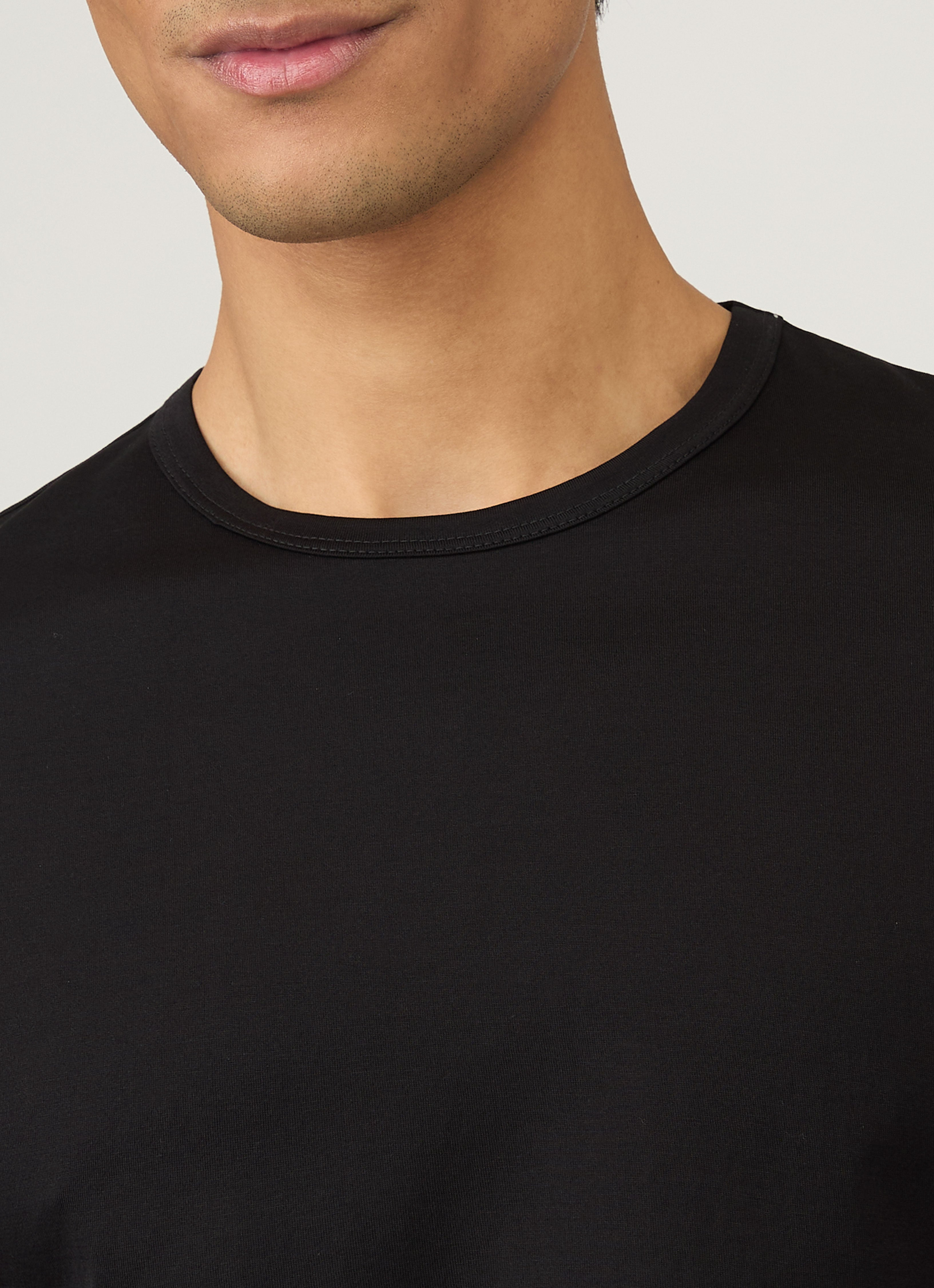 Men's Classic T-shirt in Black | Sunspel