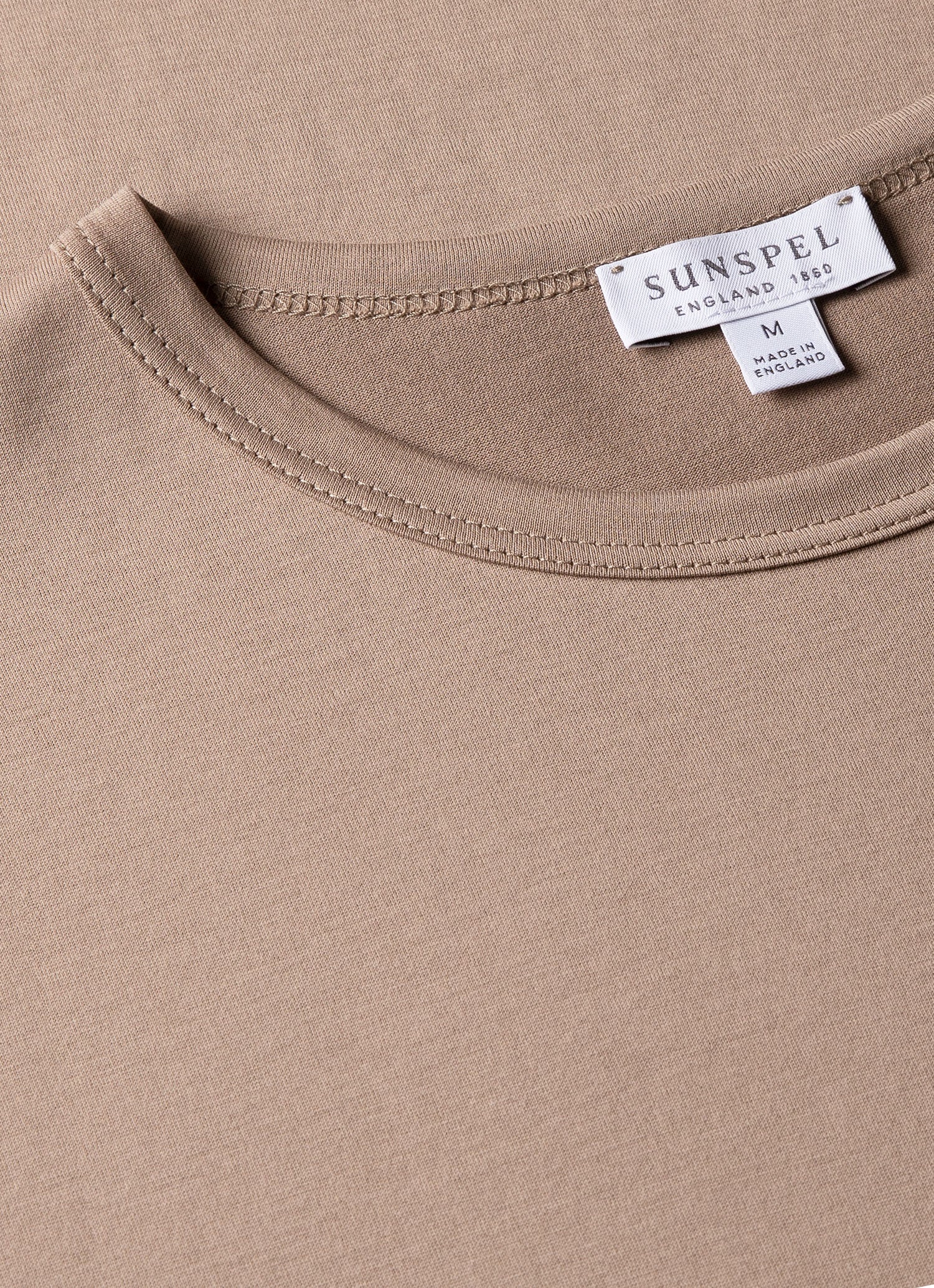 Men's Classic T-shirt in Sandstone