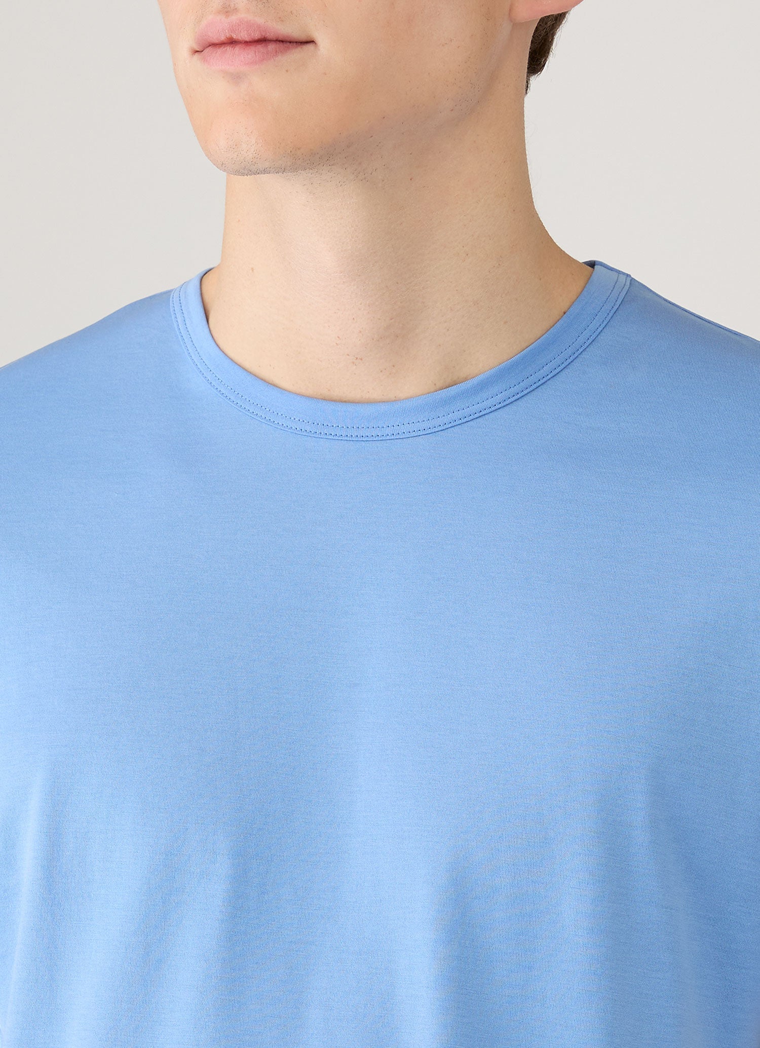 Men's Classic T-shirt in Azure Blue | Sunspel
