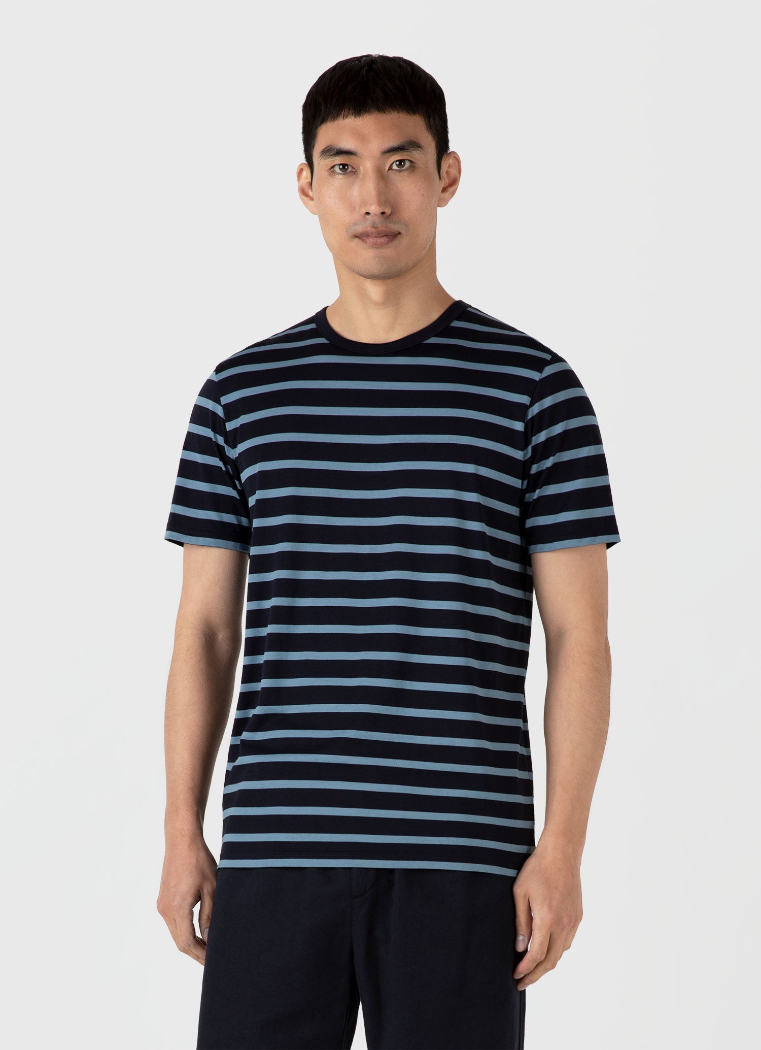 Men's Classic T-shirt in Navy/Como Blue