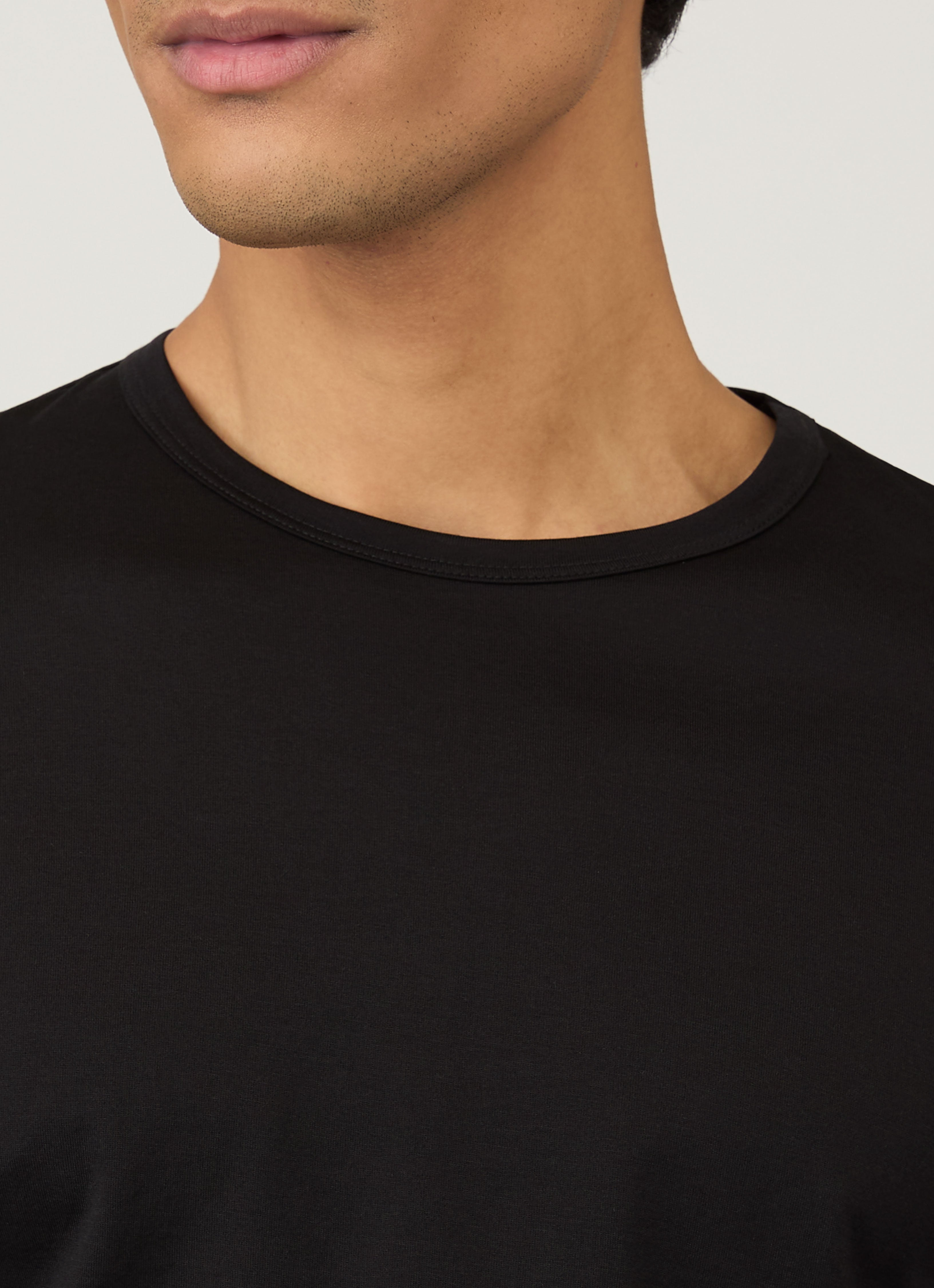 Men's Long Sleeve Classic T-shirt in Black | Sunspel