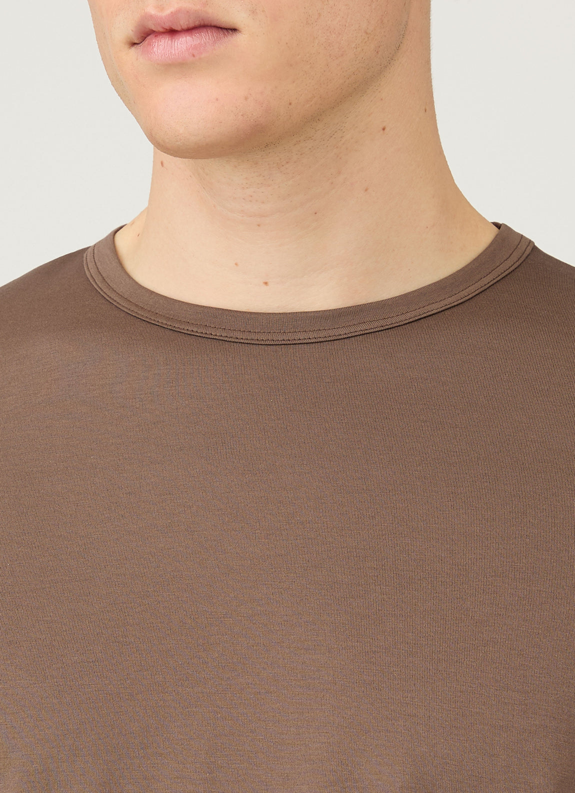 Men's Long Sleeve Classic T-shirt in Bark