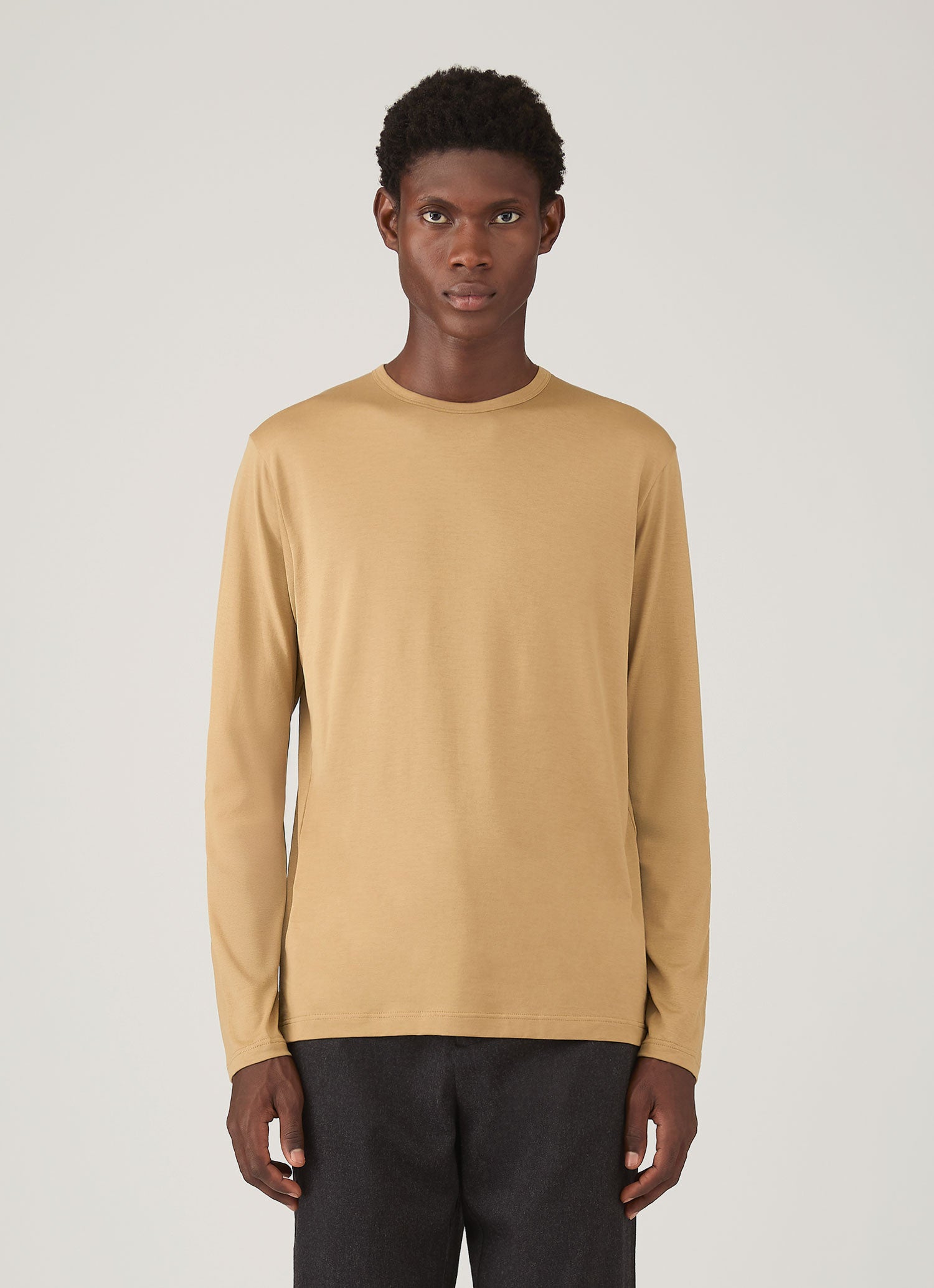 Men's Long Sleeve Classic T-shirt in Tan | Sunspel