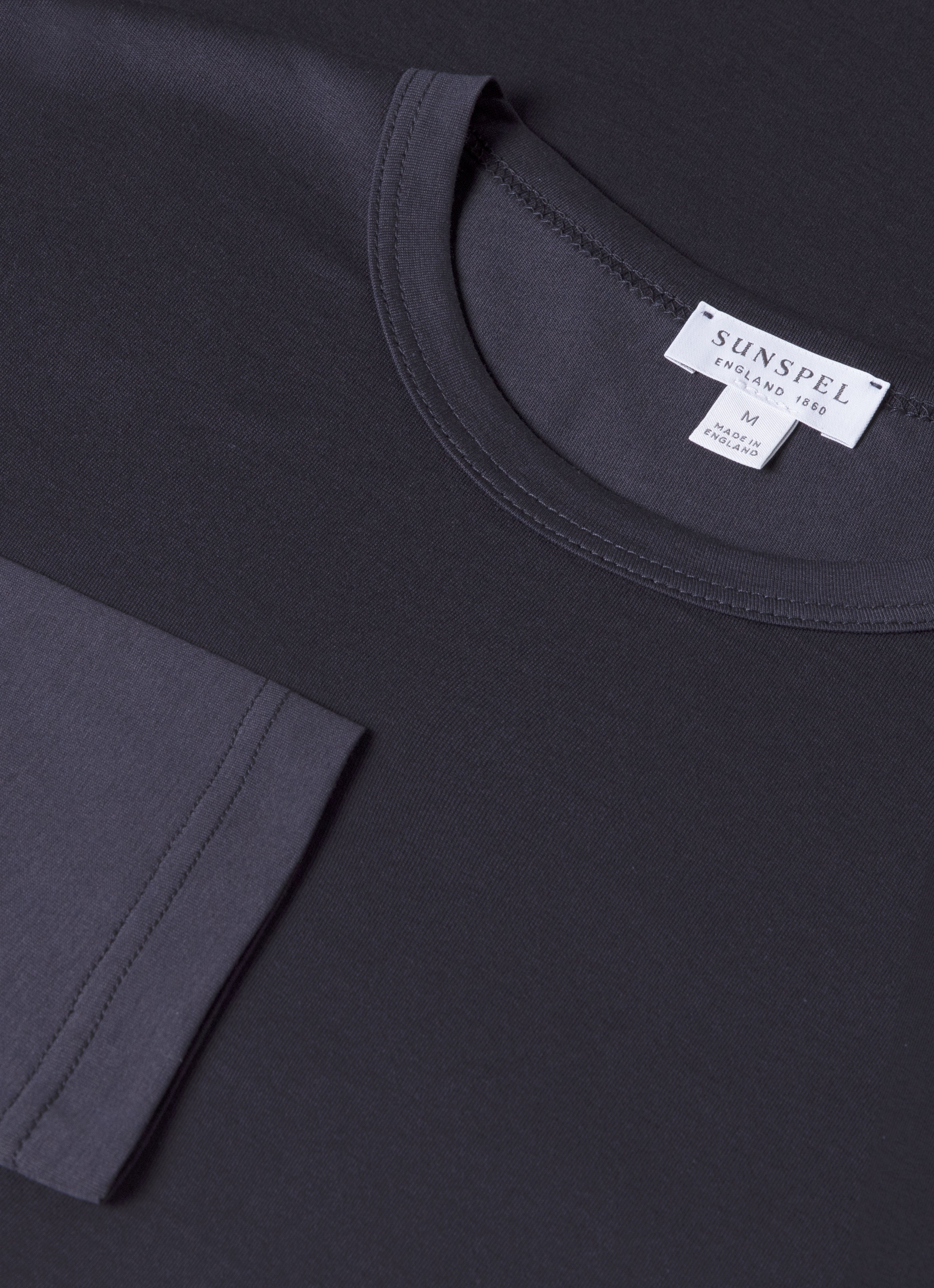 Men's Long Sleeve Classic T-shirt in Navy | Sunspel