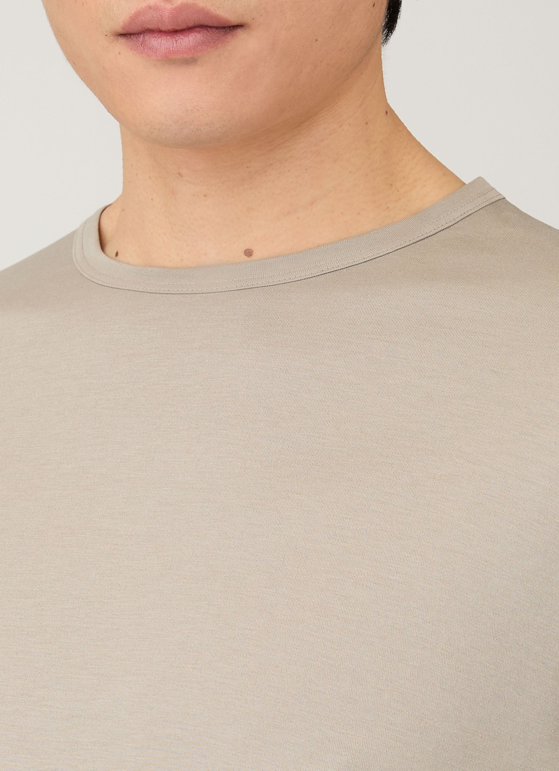 Men's Long Sleeve Classic T-shirt in Fog