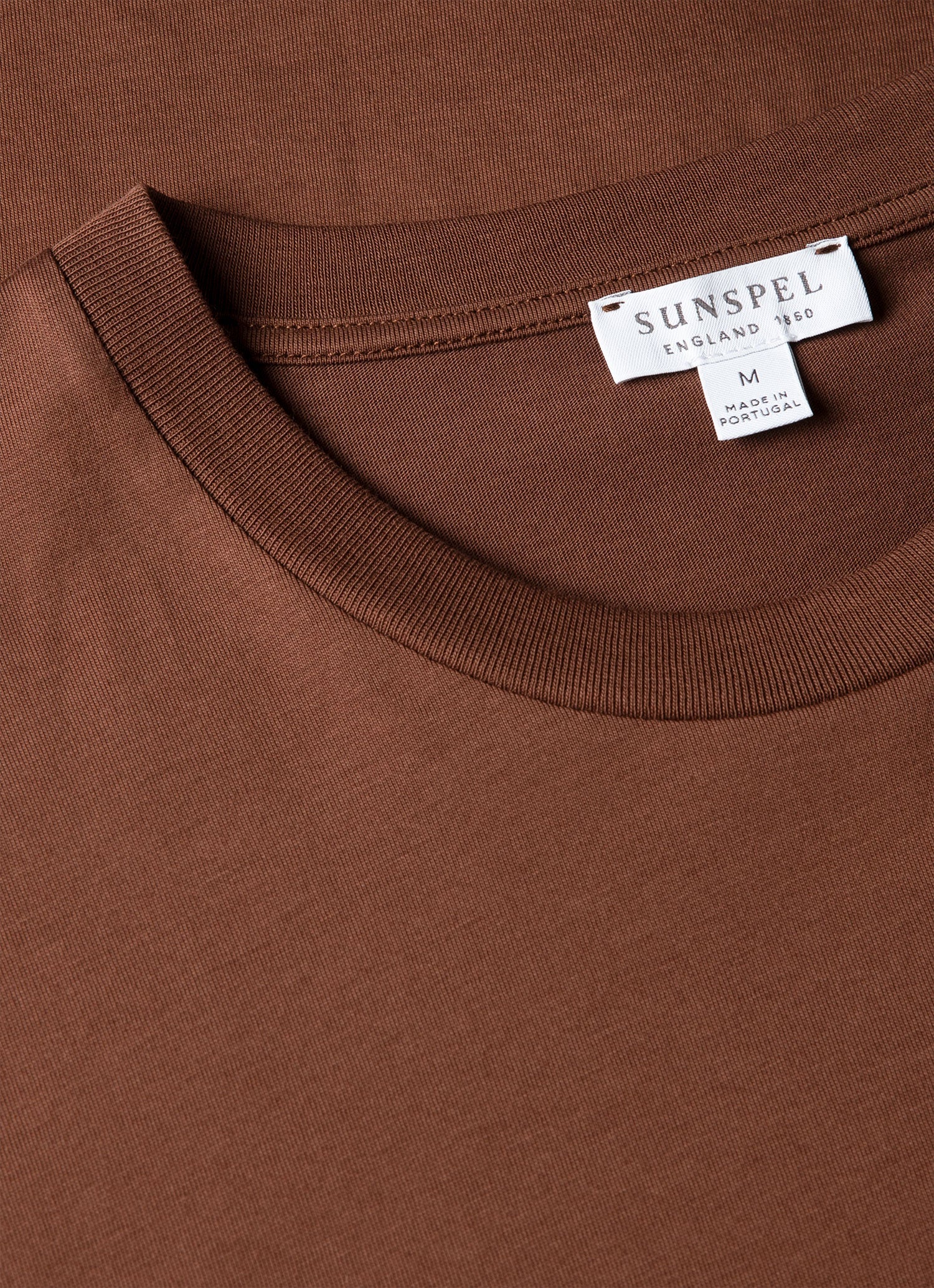 Men's Riviera Midweight T-shirt in Chestnut | Sunspel