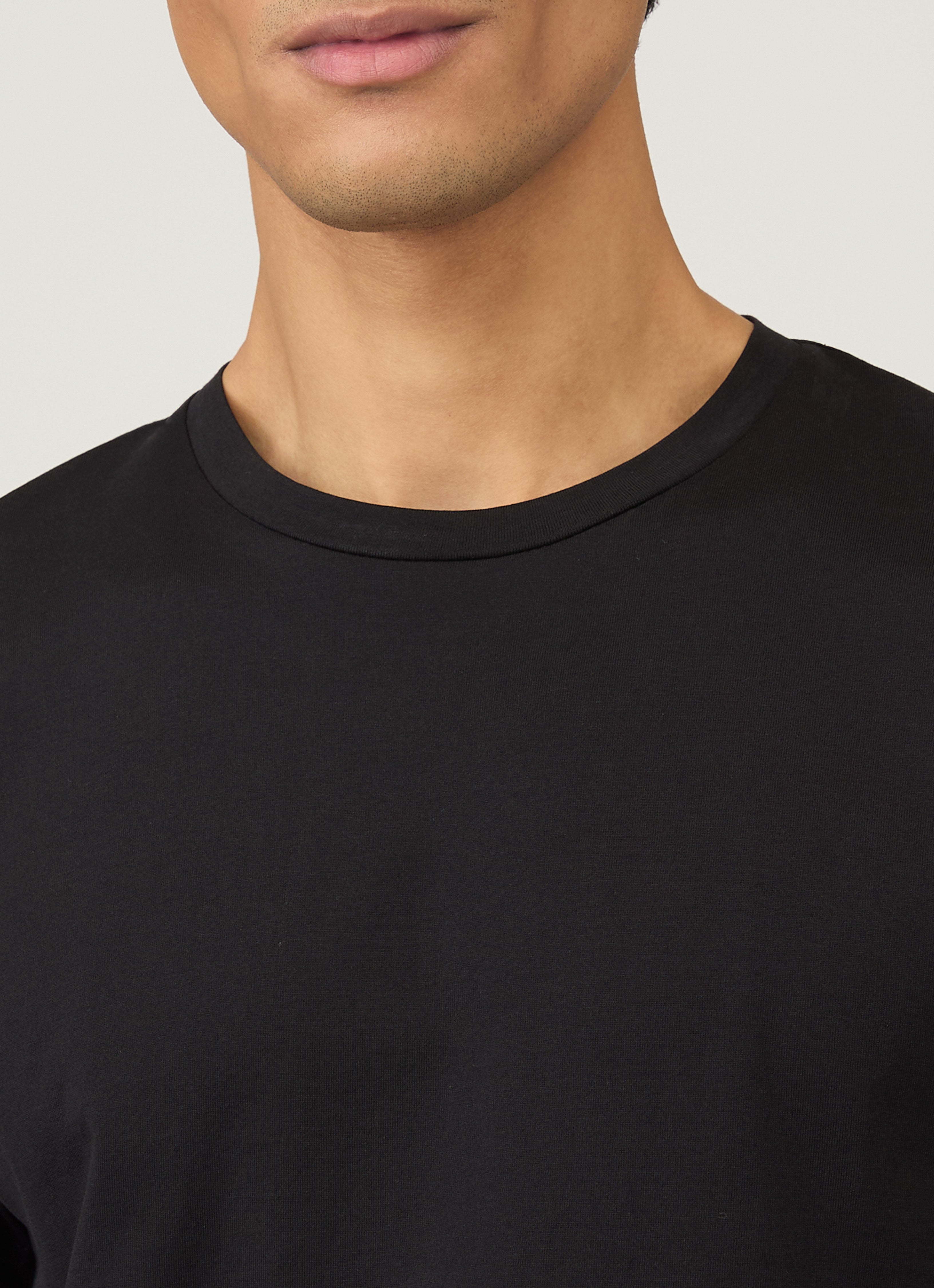 Men's Riviera Midweight T-shirt in Black | Sunspel