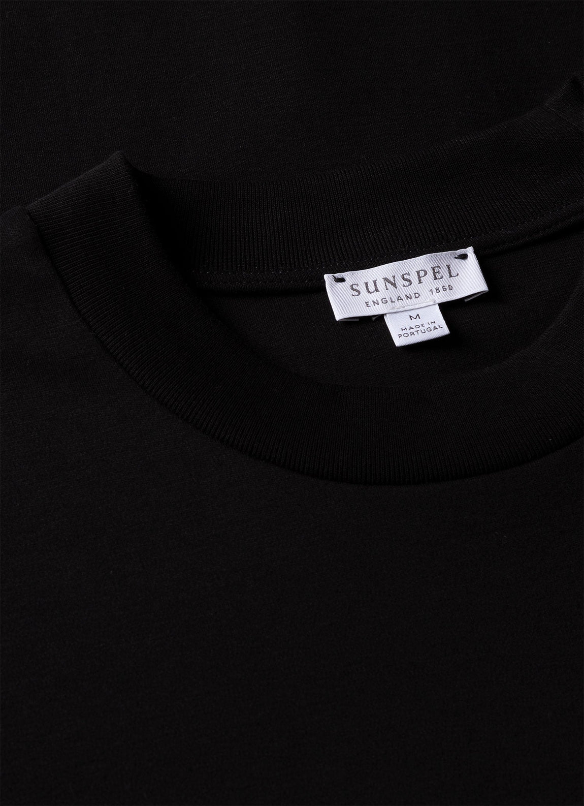 Men's Relaxed Fit Heavyweight T-shirt in Black | Sunspel