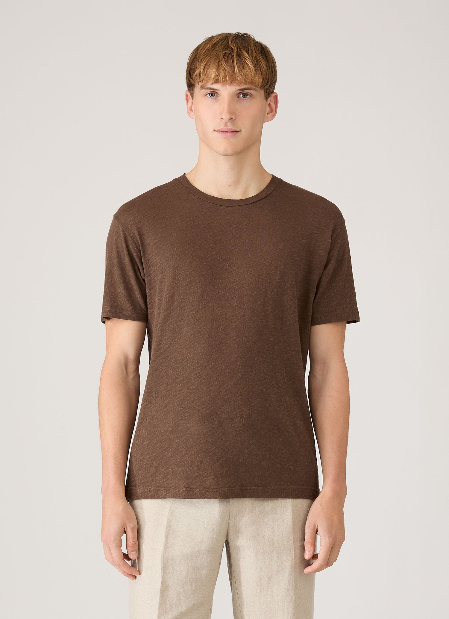 Men's Cotton Linen T-shirt in Dark Walnut | Sunspel
