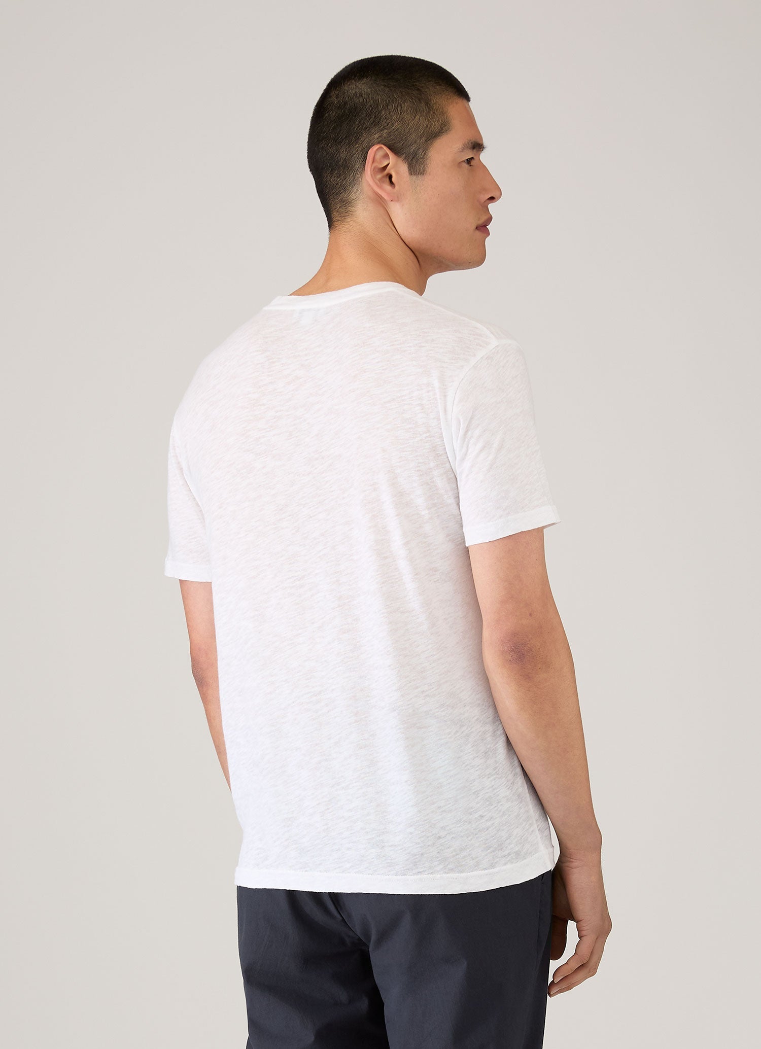 Men's Cotton Linen T-shirt in White | Sunspel
