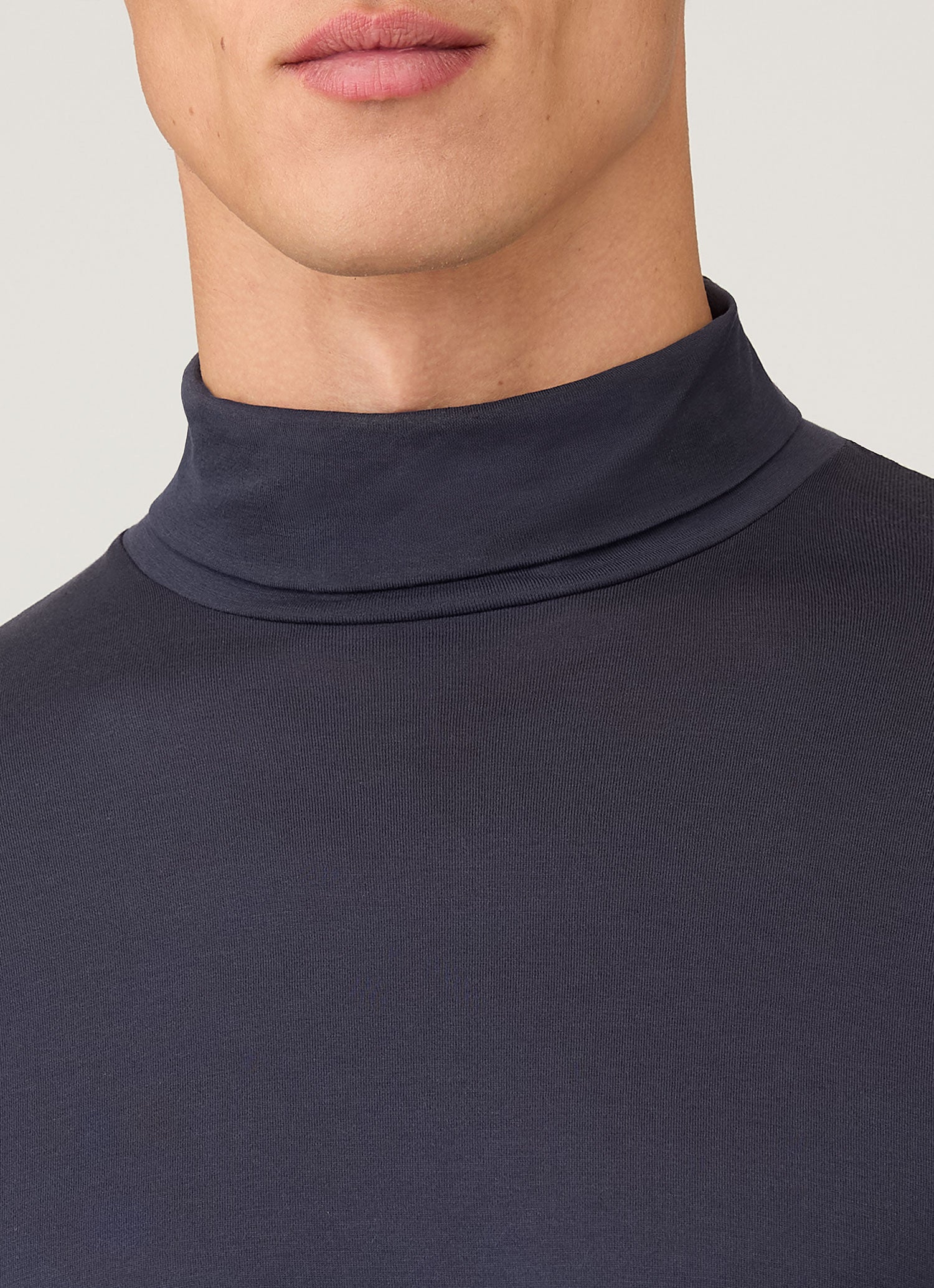 Men's Long Sleeve Roll Neck T-shirt in Navy | Sunspel