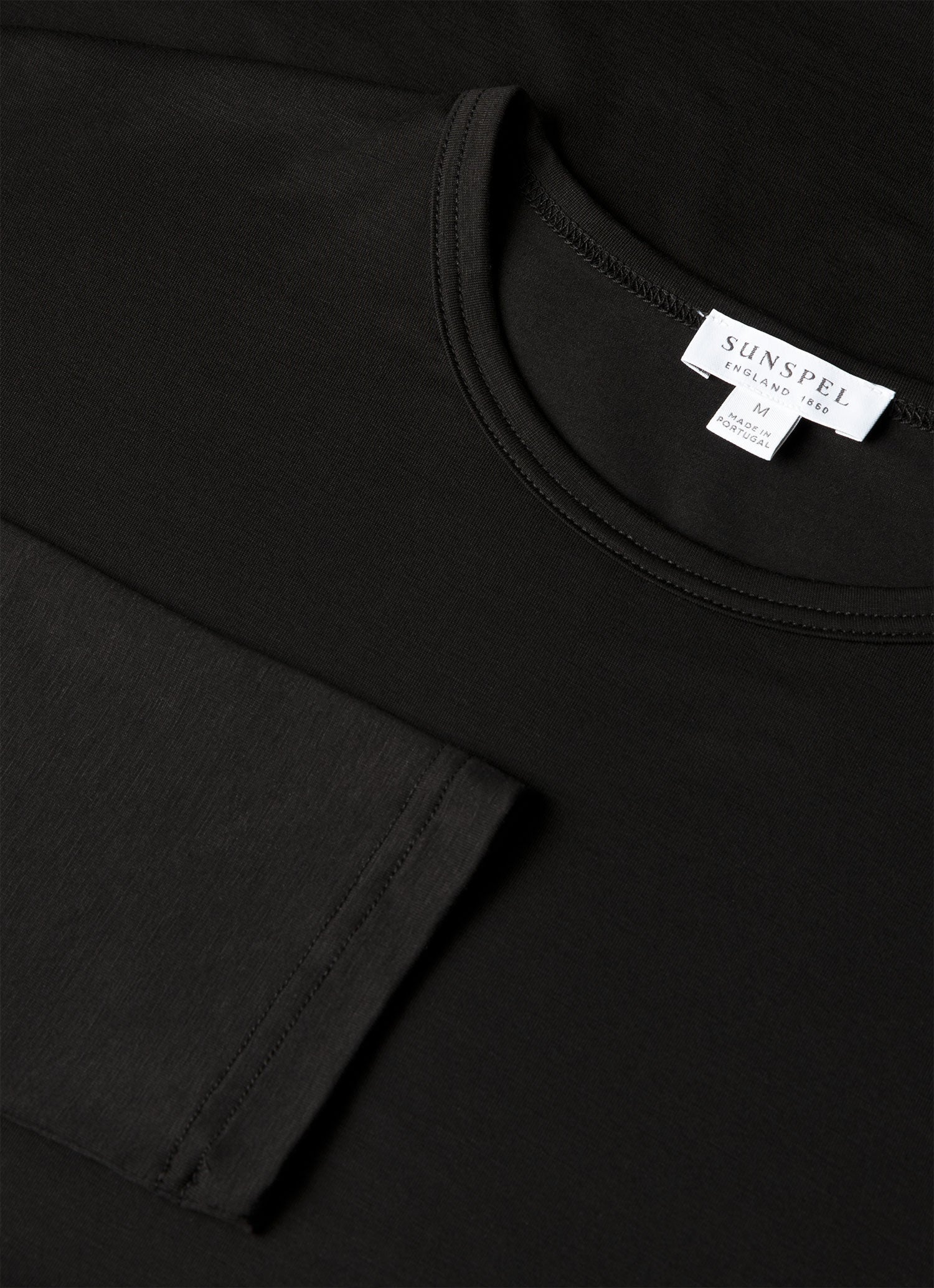 Men's Long Sleeve Tencel™ T-shirt in Black | Sunspel