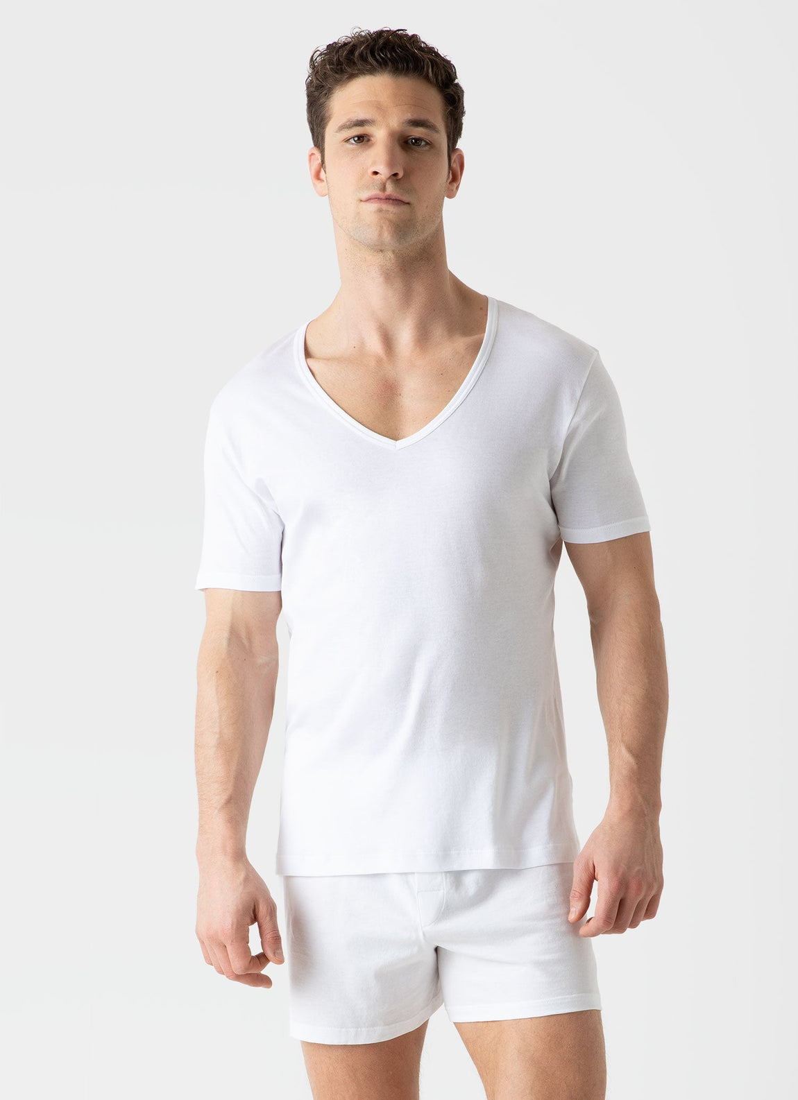 Men's Sea Island Cotton V-neck Underwear T-shirt in White | Sunspel