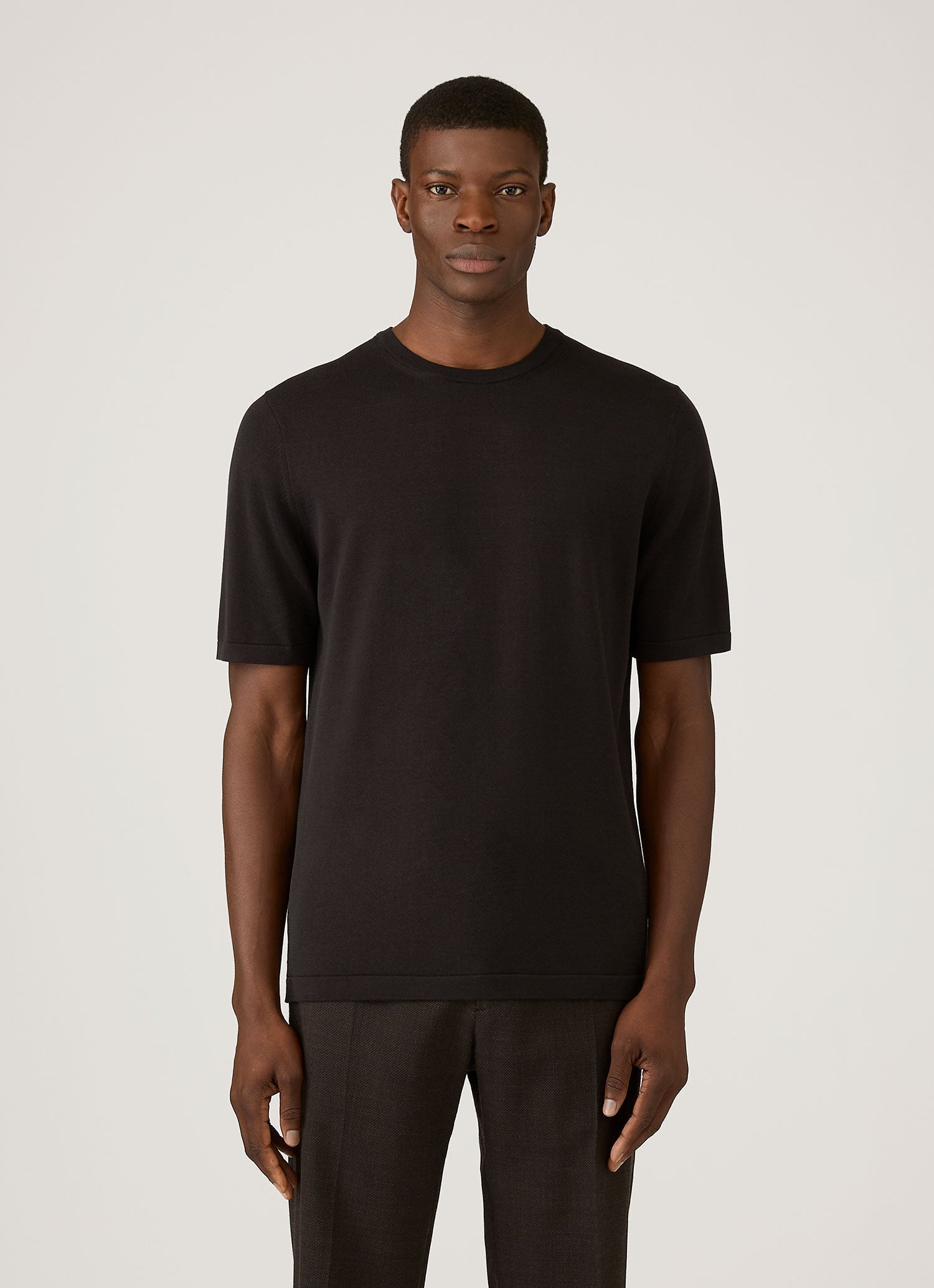 Men's Sea Island Cotton Knit T-shirt in Black | Sunspel