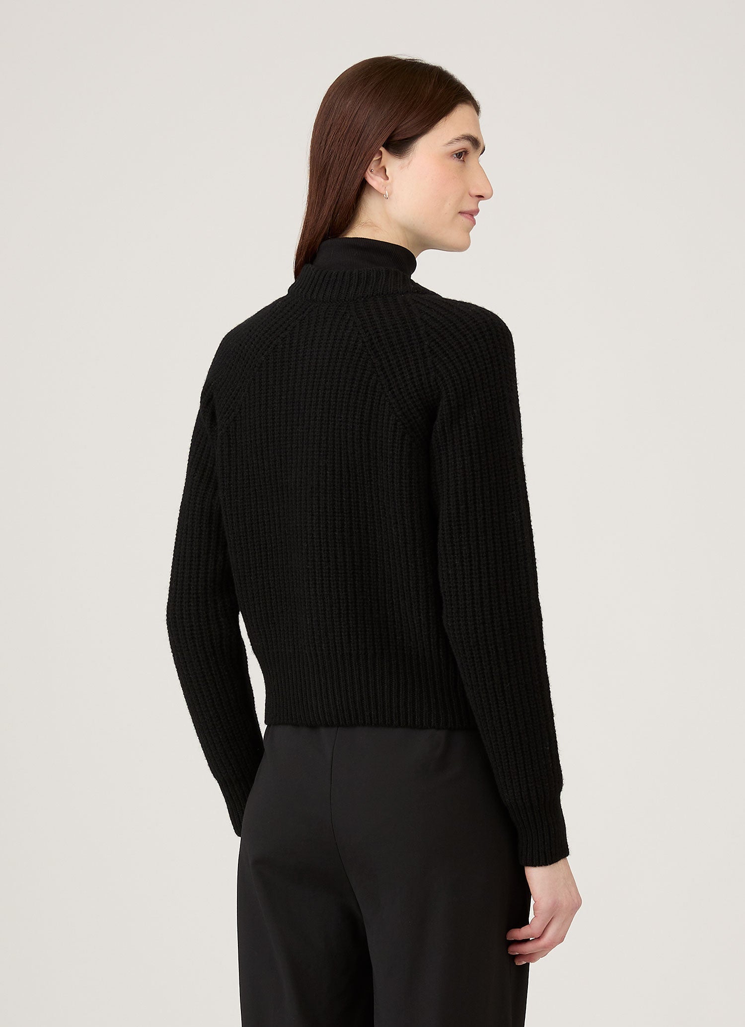 Women's Ribbed Crew Neck Cardigan in Black | Sunspel