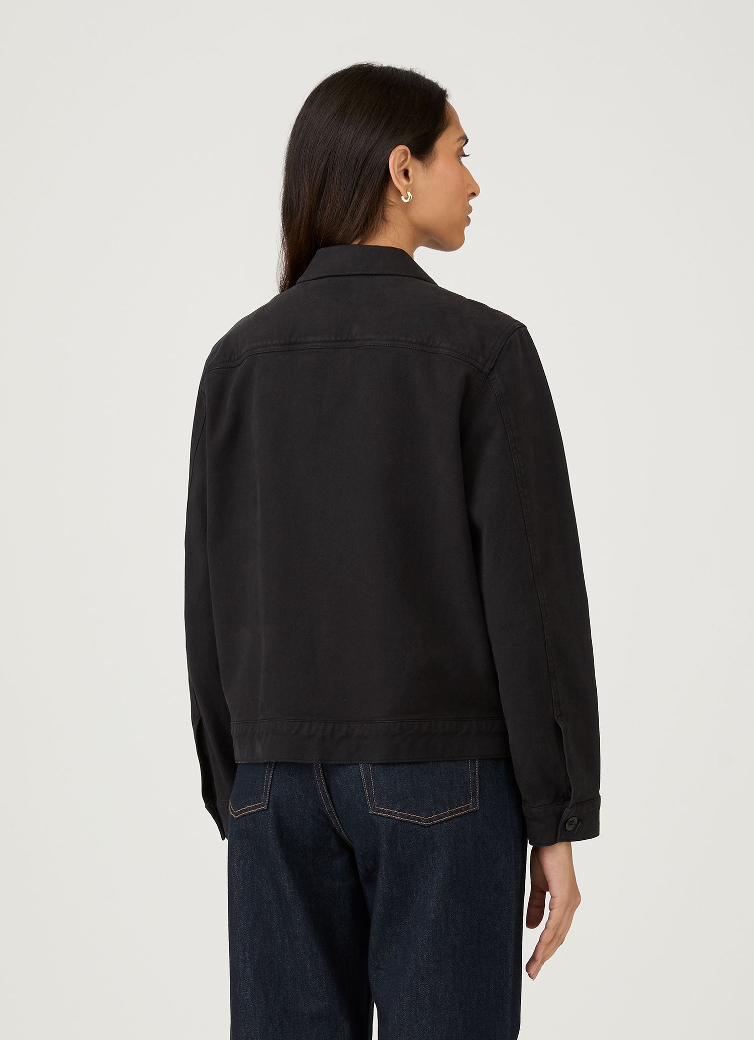 Women's Chore Jacket in Black | Sunspel