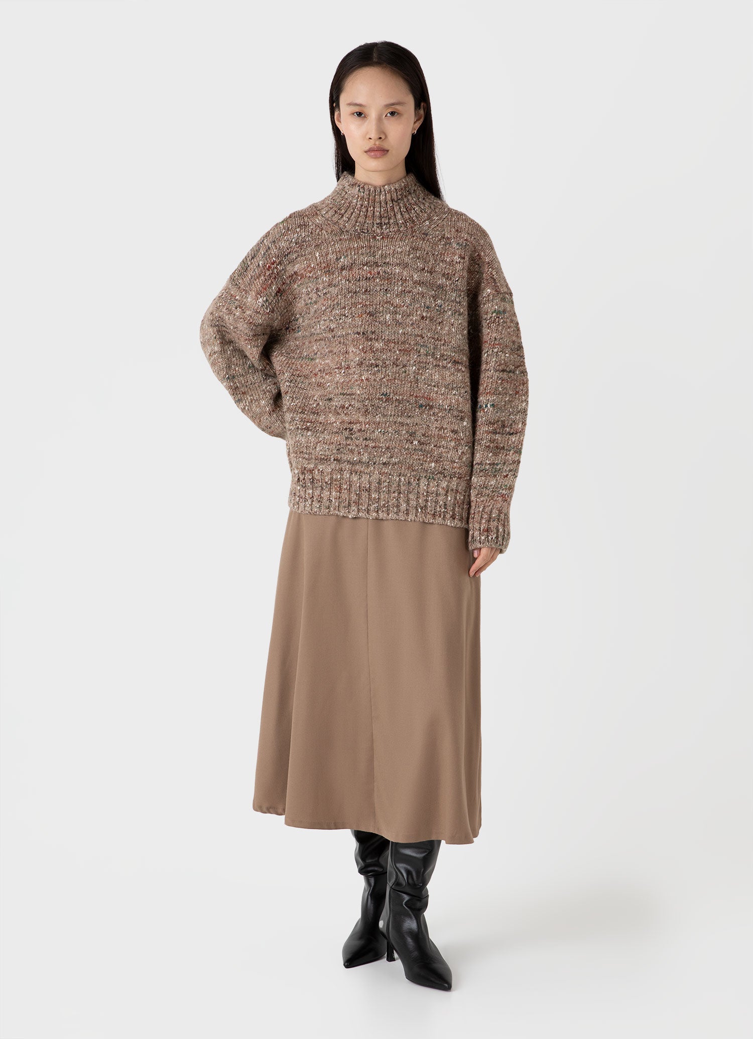 Women's Oversized Textured Jumper in Camel Donegal | Sunspel