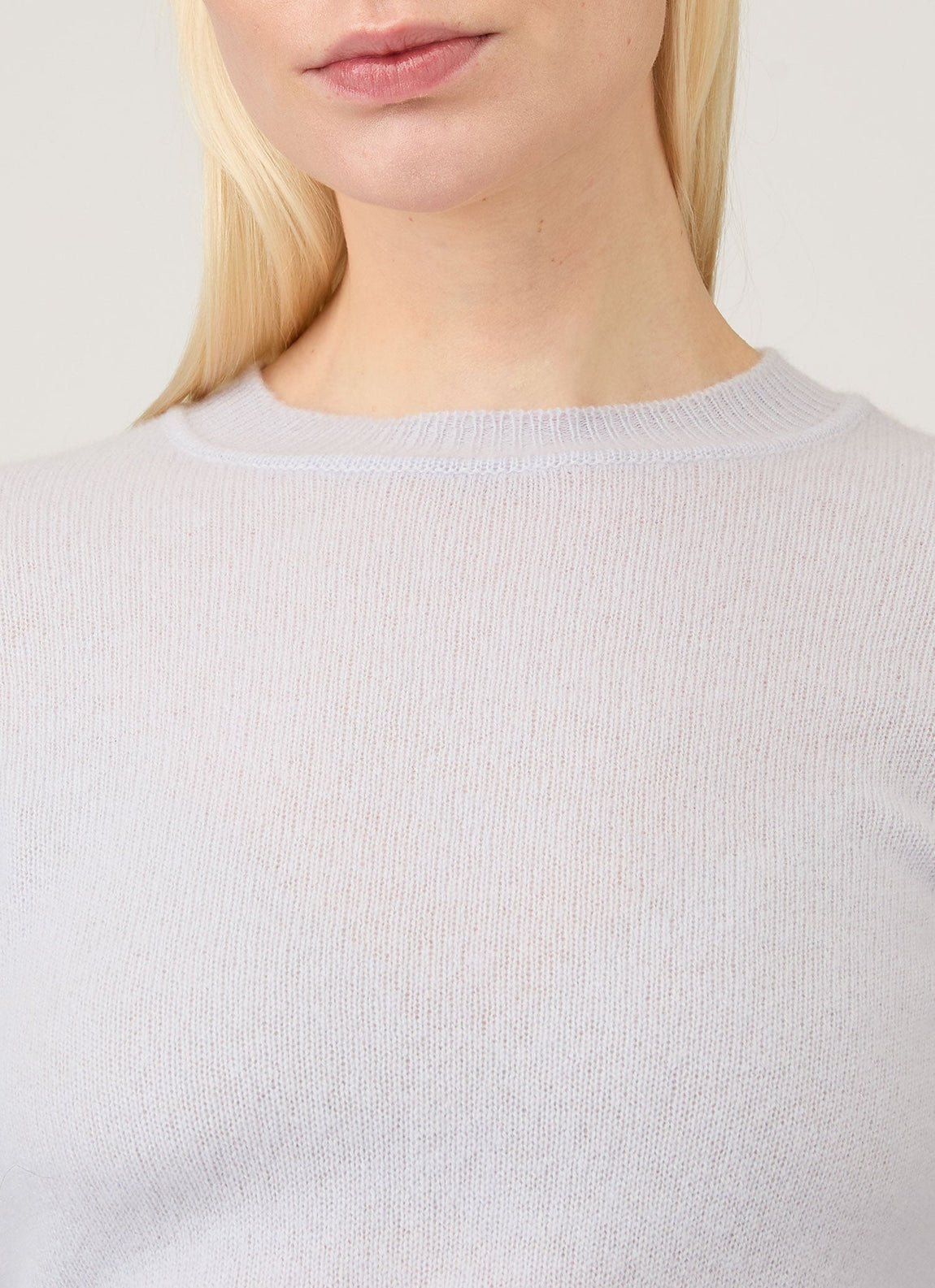 Women's Cashmere Jumper in Ice Blue