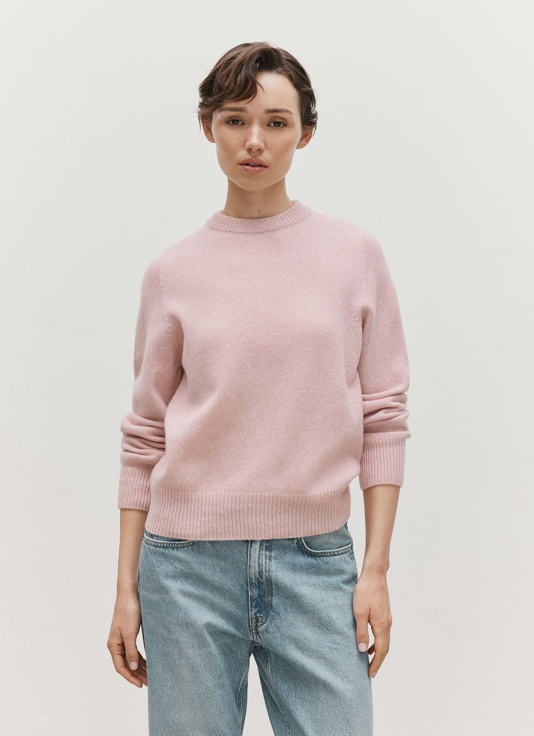 Women's Lambswool Jumper in Cherry Blossom