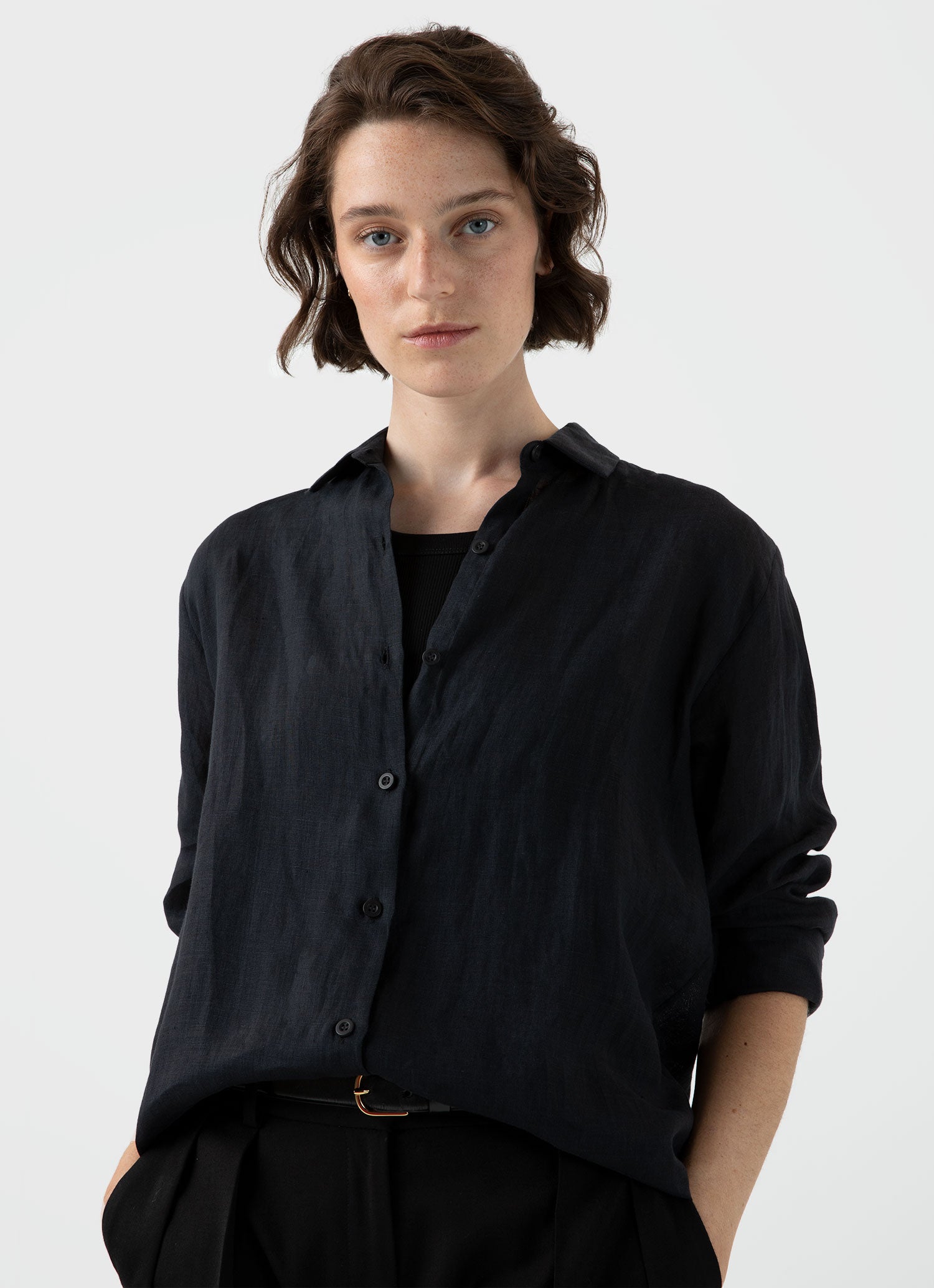 Women's Linen Shirt in Black